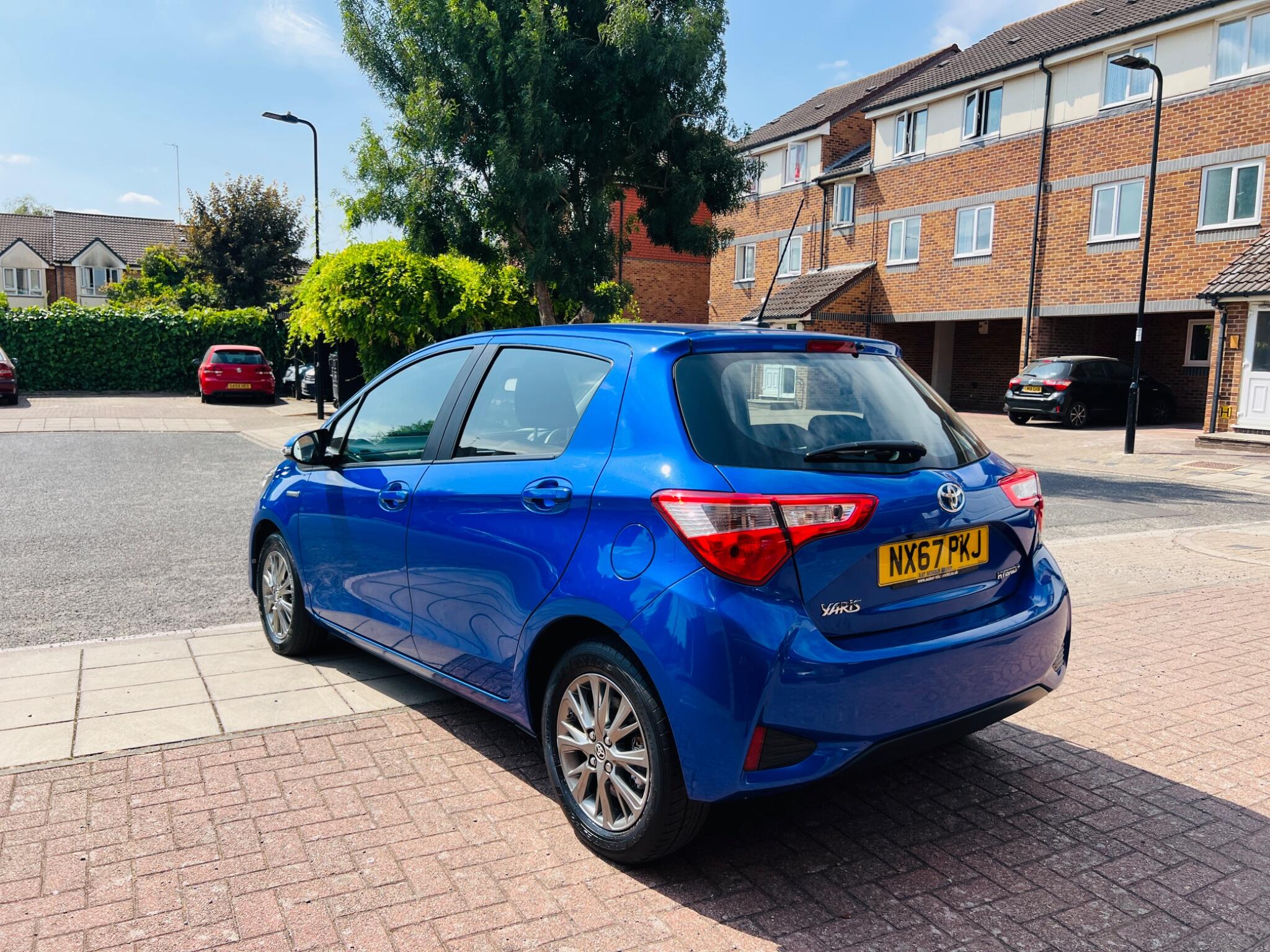 Toyota Yaris view 18