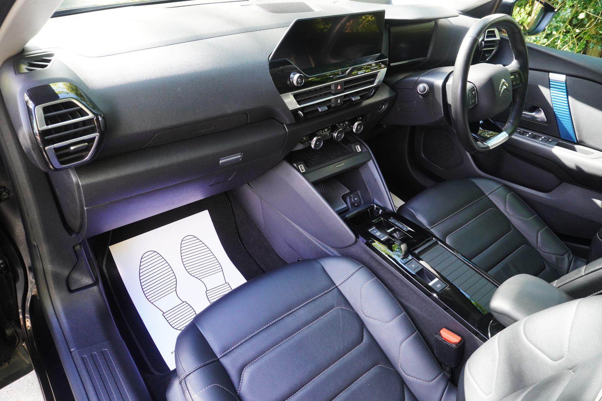 Citroen e-C4 view 47