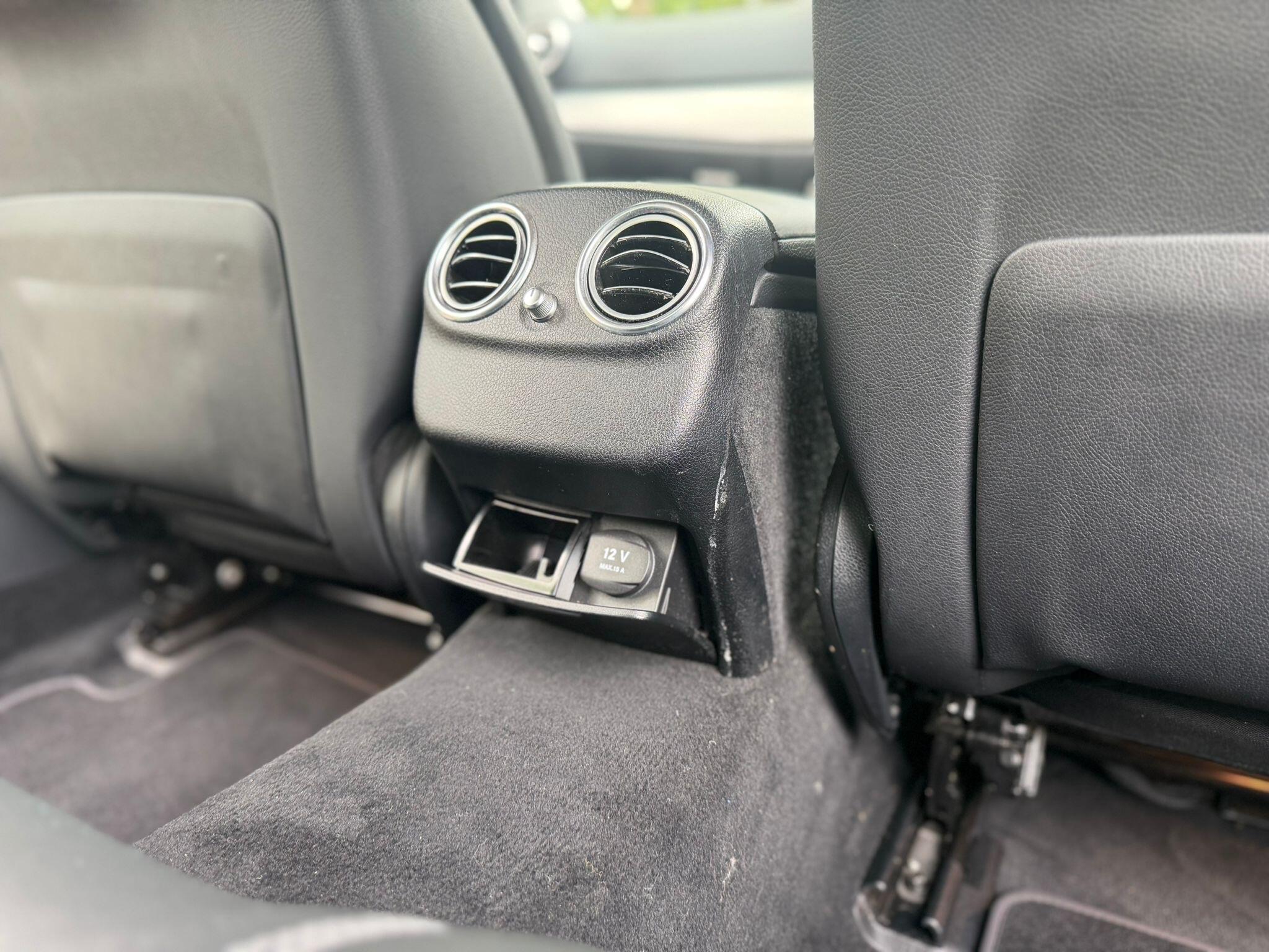 Mercedes-Benz E-Class view 23