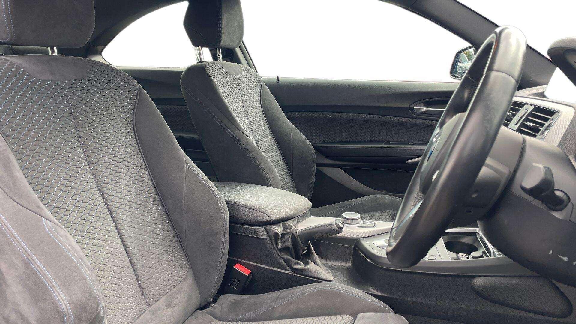 BMW 2 Series view 12