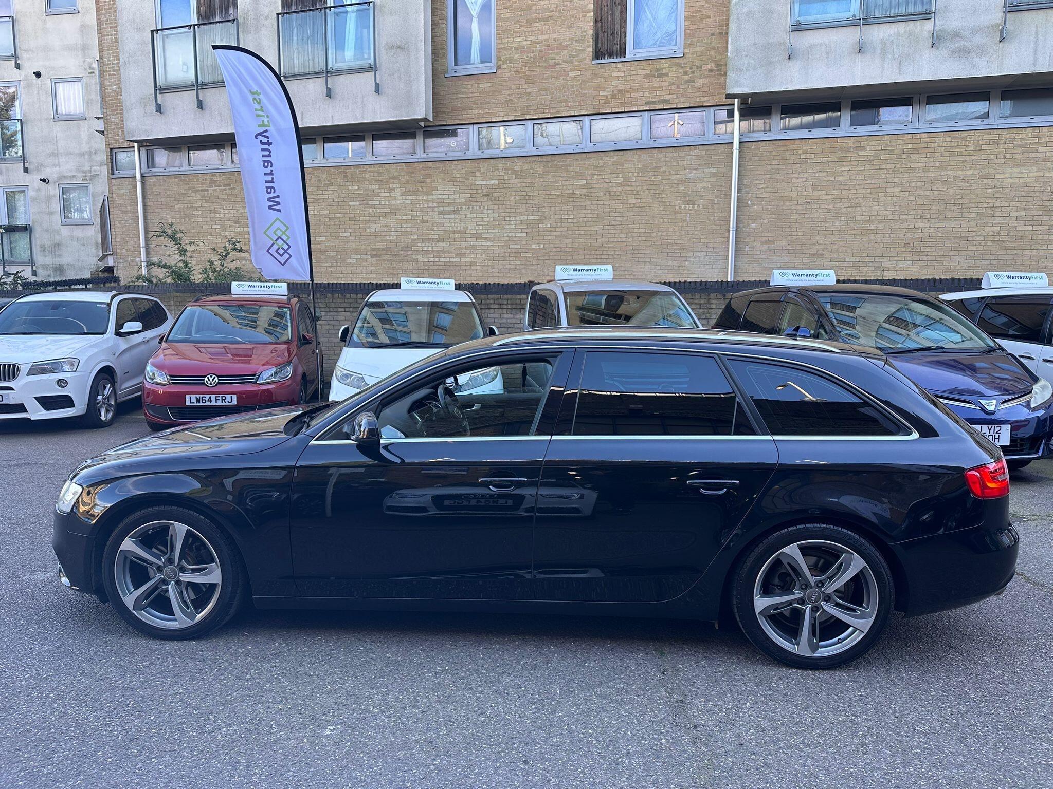 Audi A4 Avant view 11