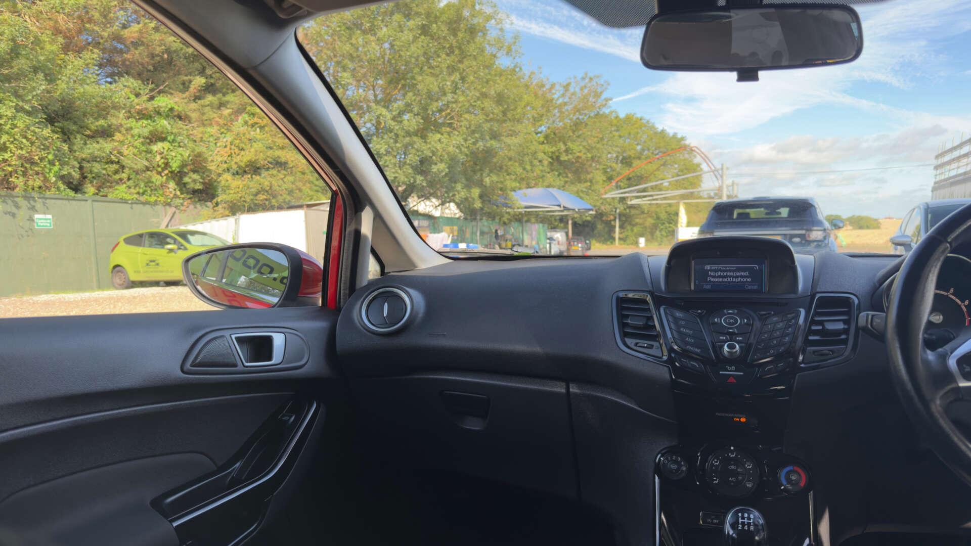 Ford Fiesta view 28