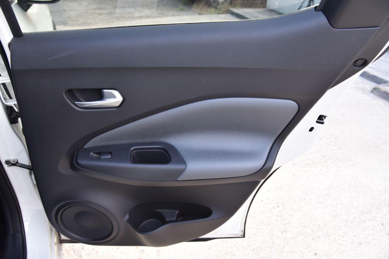 Nissan Juke view 49
