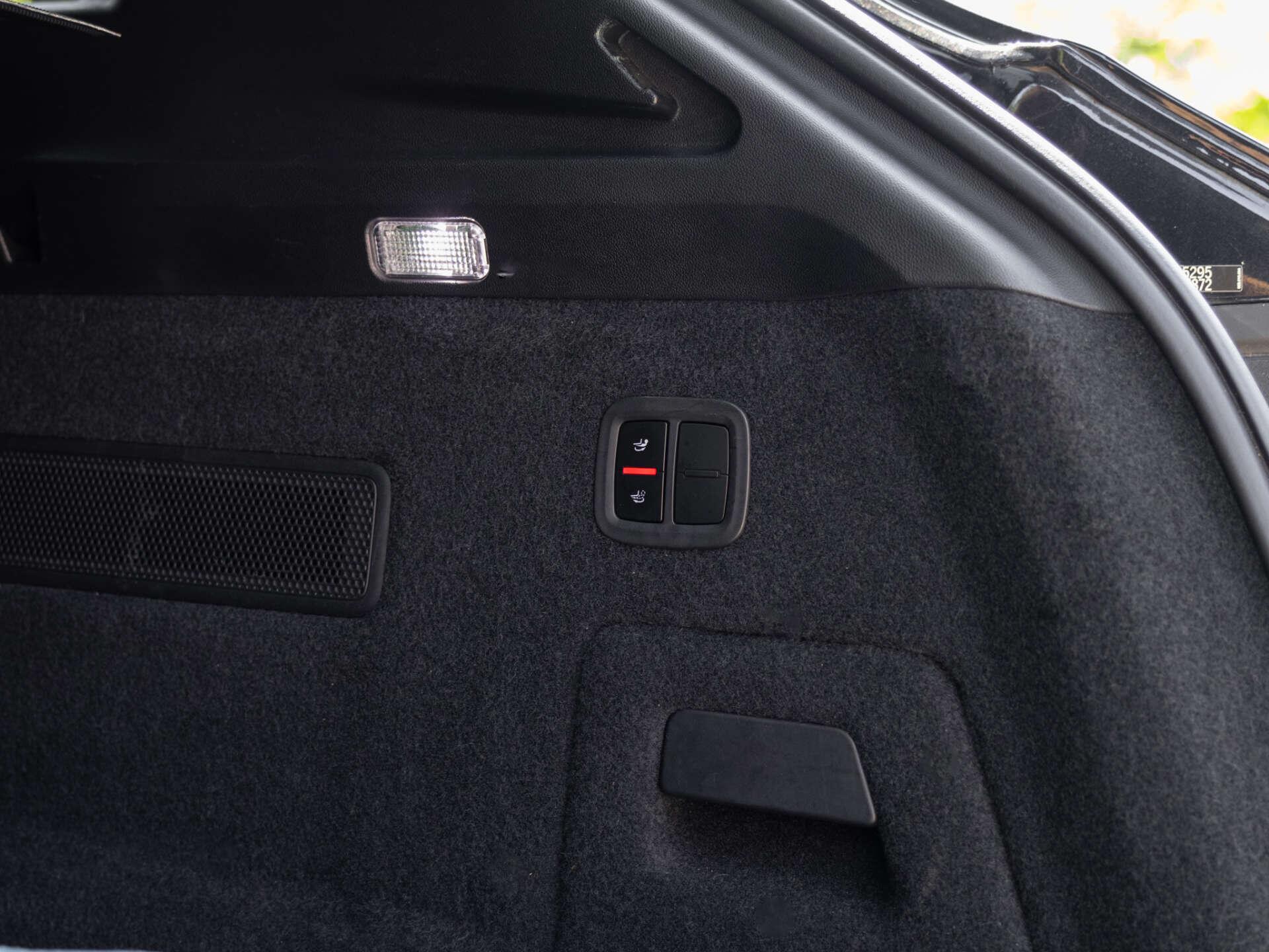Porsche Cayenne view 15