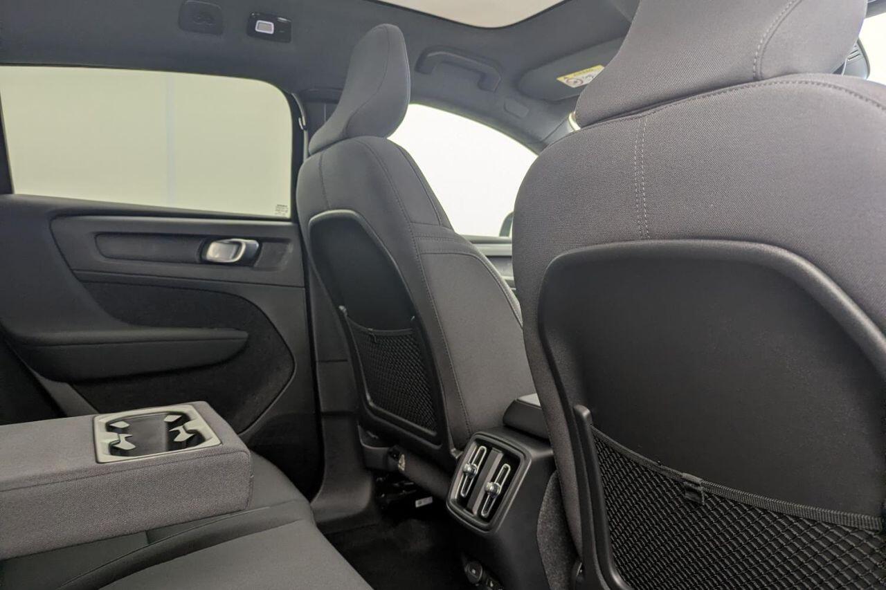 Volvo C40 view 15