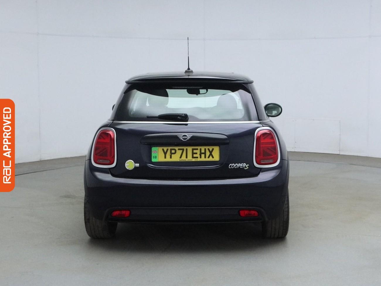 Mini Hatch view 9
