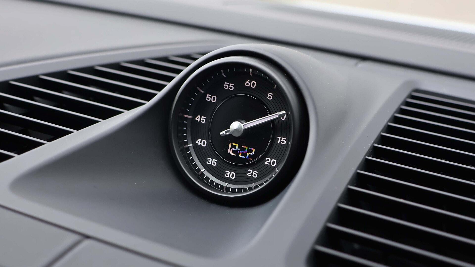 Porsche Macan view 17