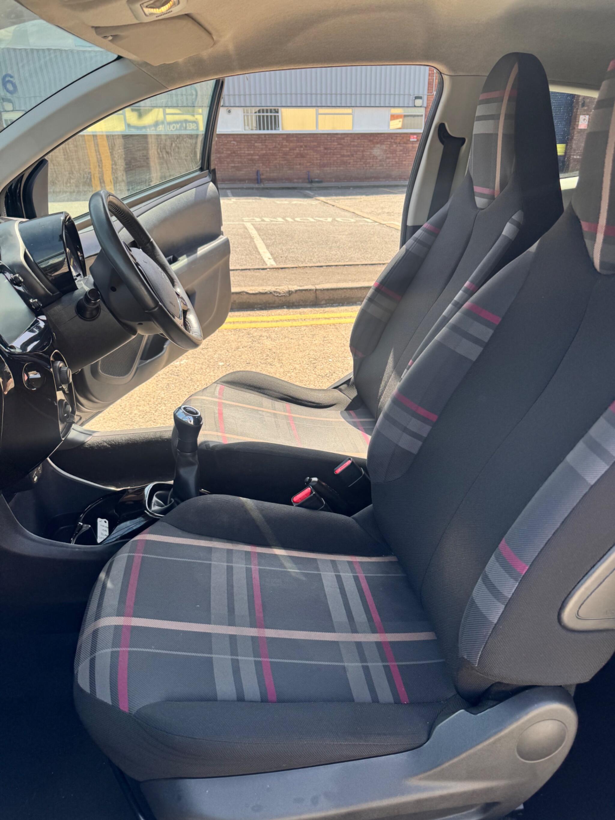 Peugeot 108 view 43