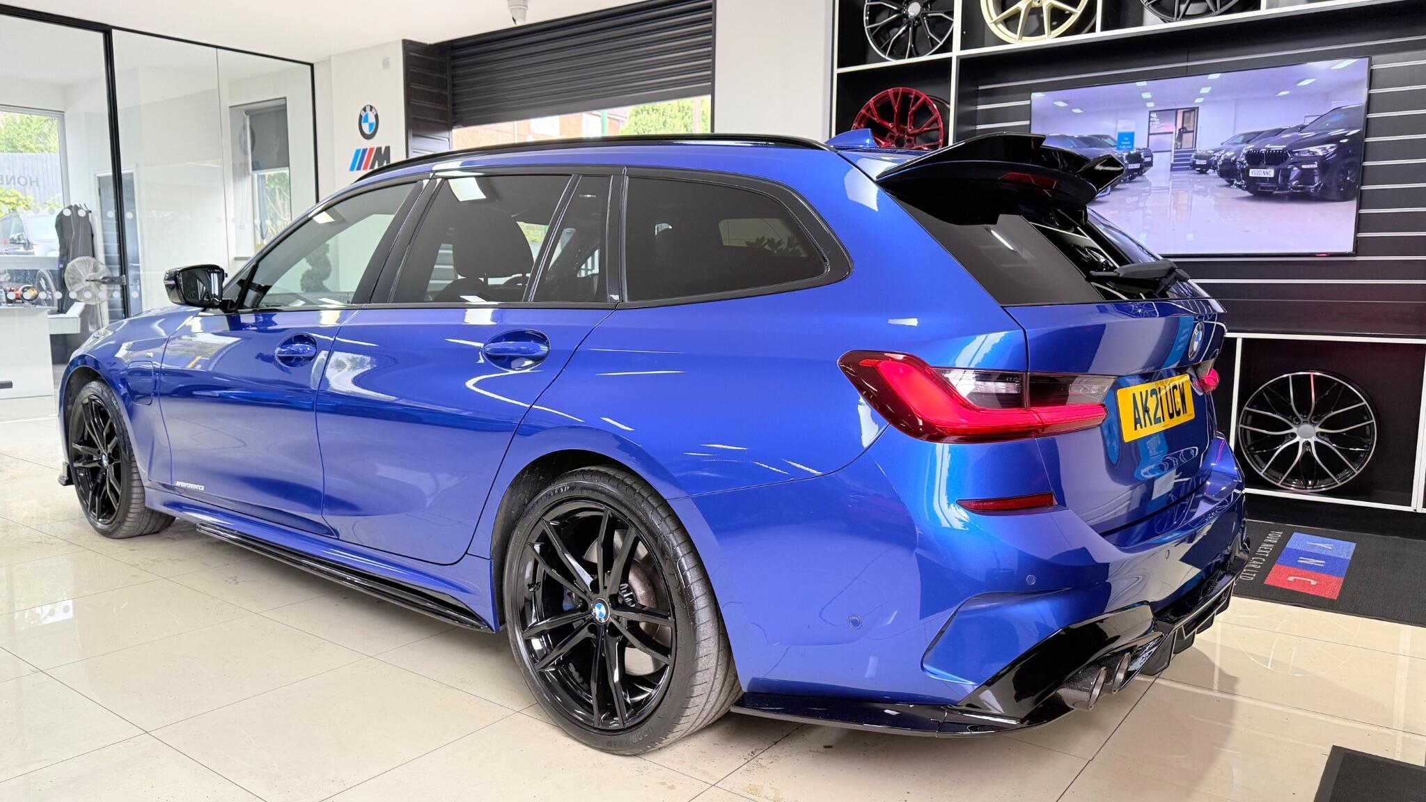 BMW 3 Series view 38
