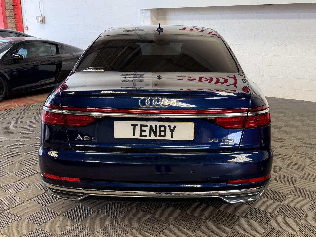 Audi A8 view 8