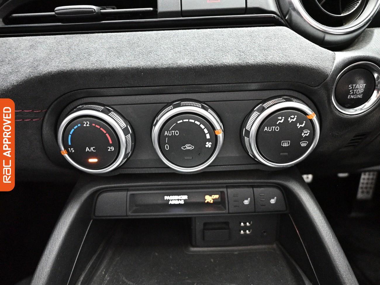 Mazda MX-5 view 15