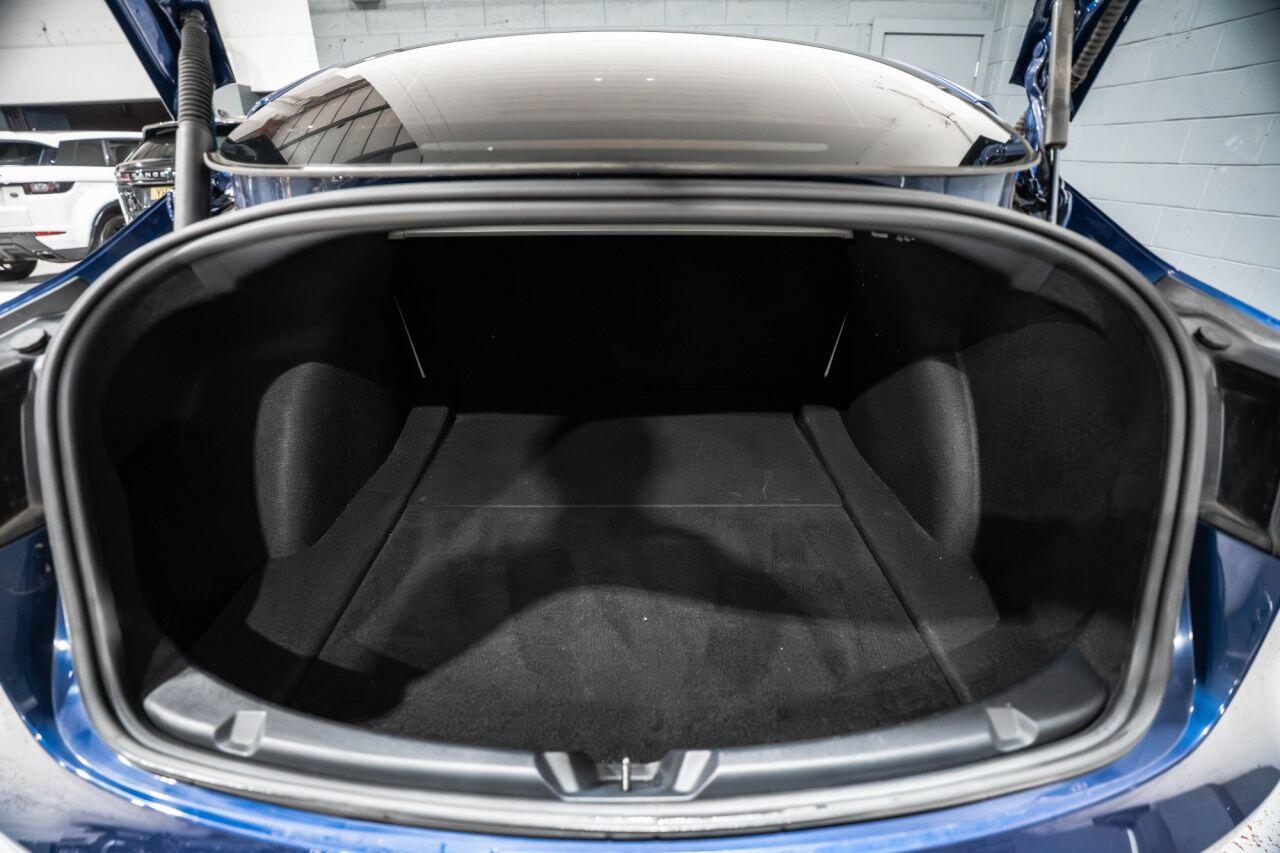 Tesla Model 3 view 38