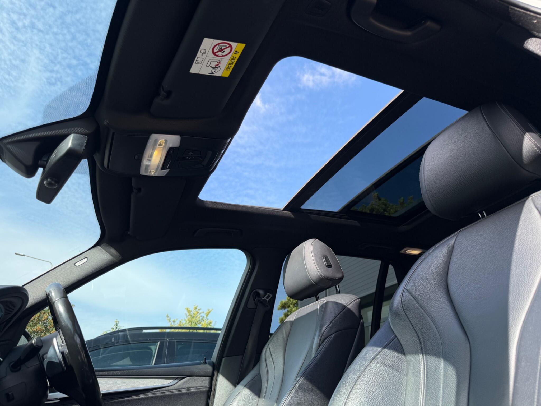 BMW X5 view 11