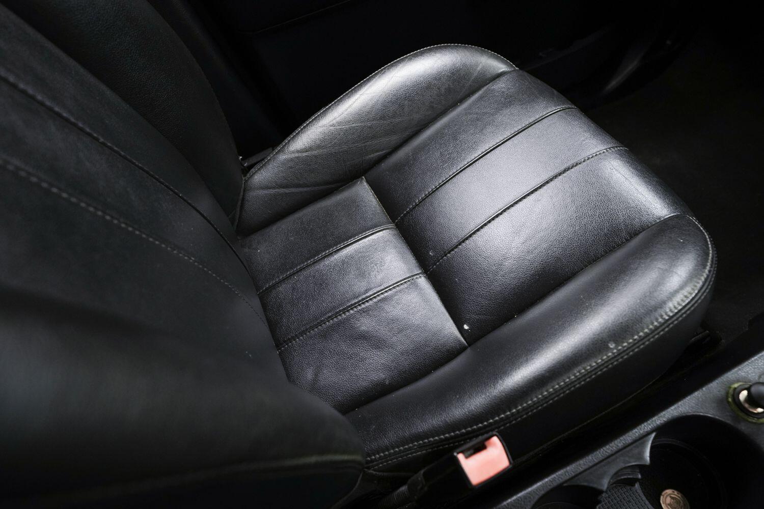 Land Rover Freelander 2 view 18
