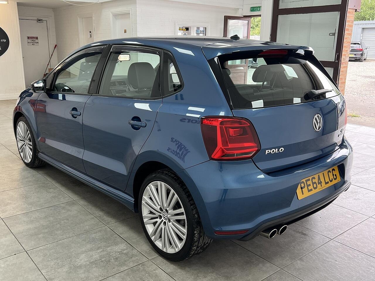 Volkswagen Polo view 5