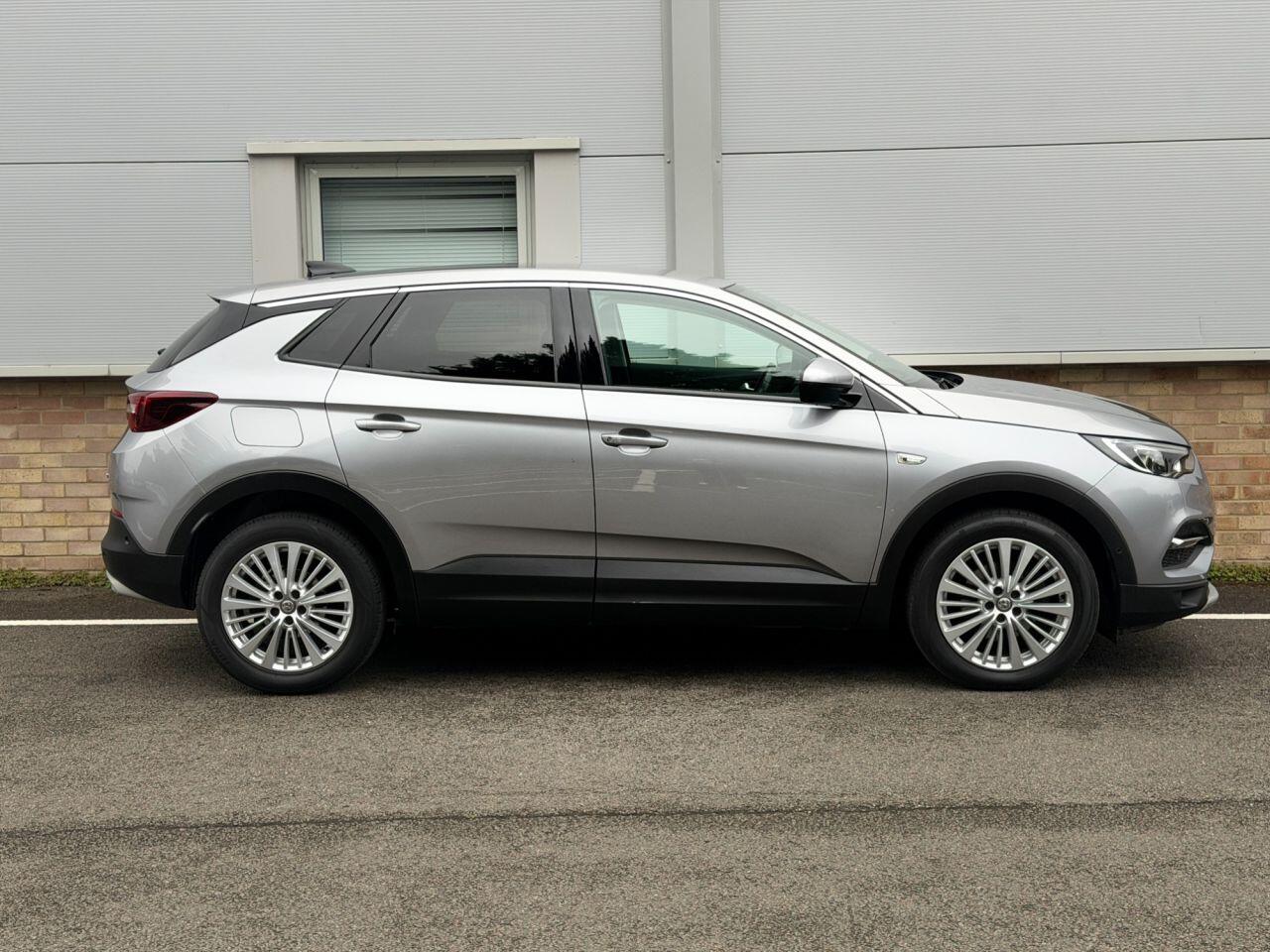 Vauxhall Grandland X view 96