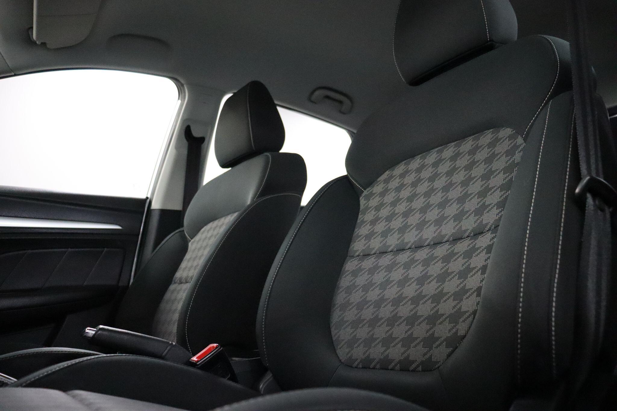 MG MG ZS view 45
