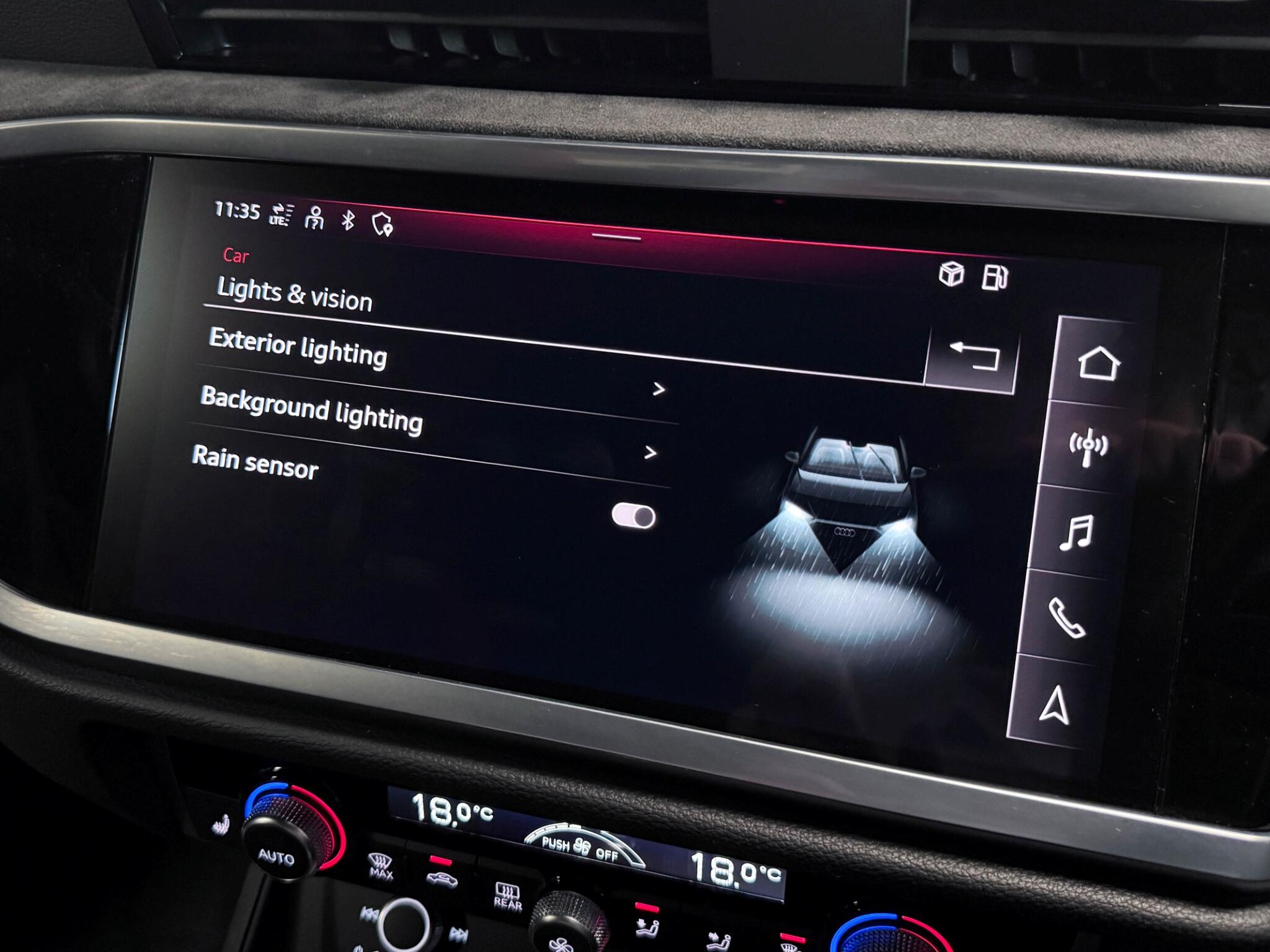 Audi RS Q3 view 53