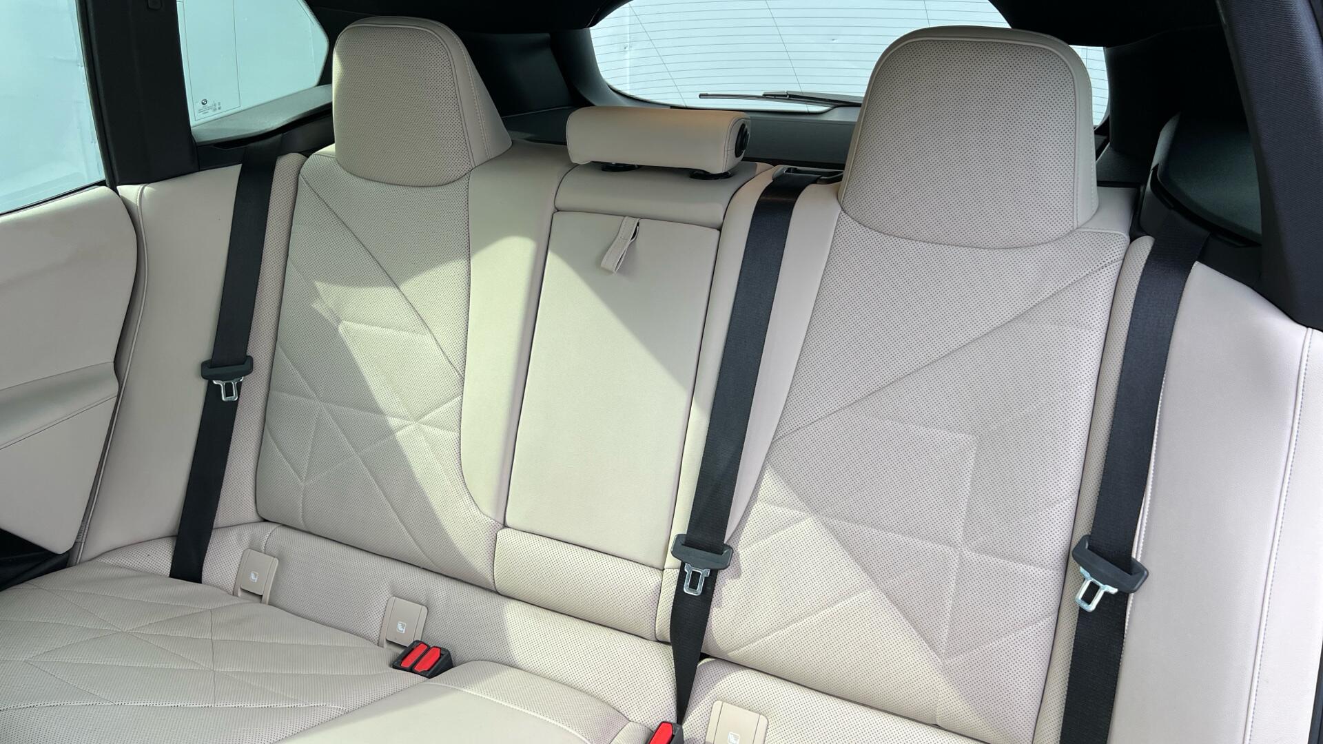 BMW Ix view 12