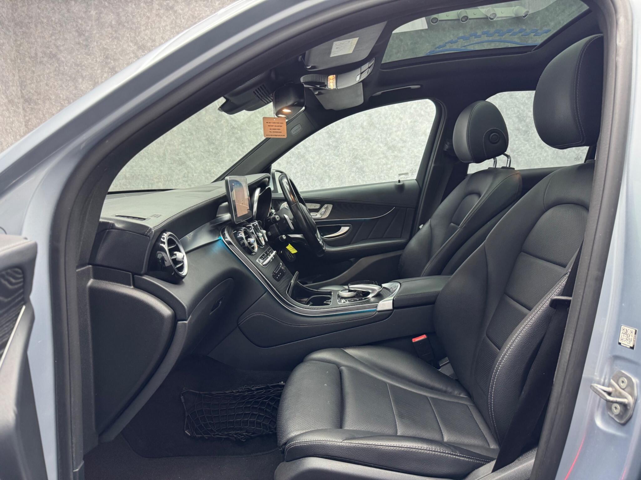 Mercedes-Benz GLC view 3