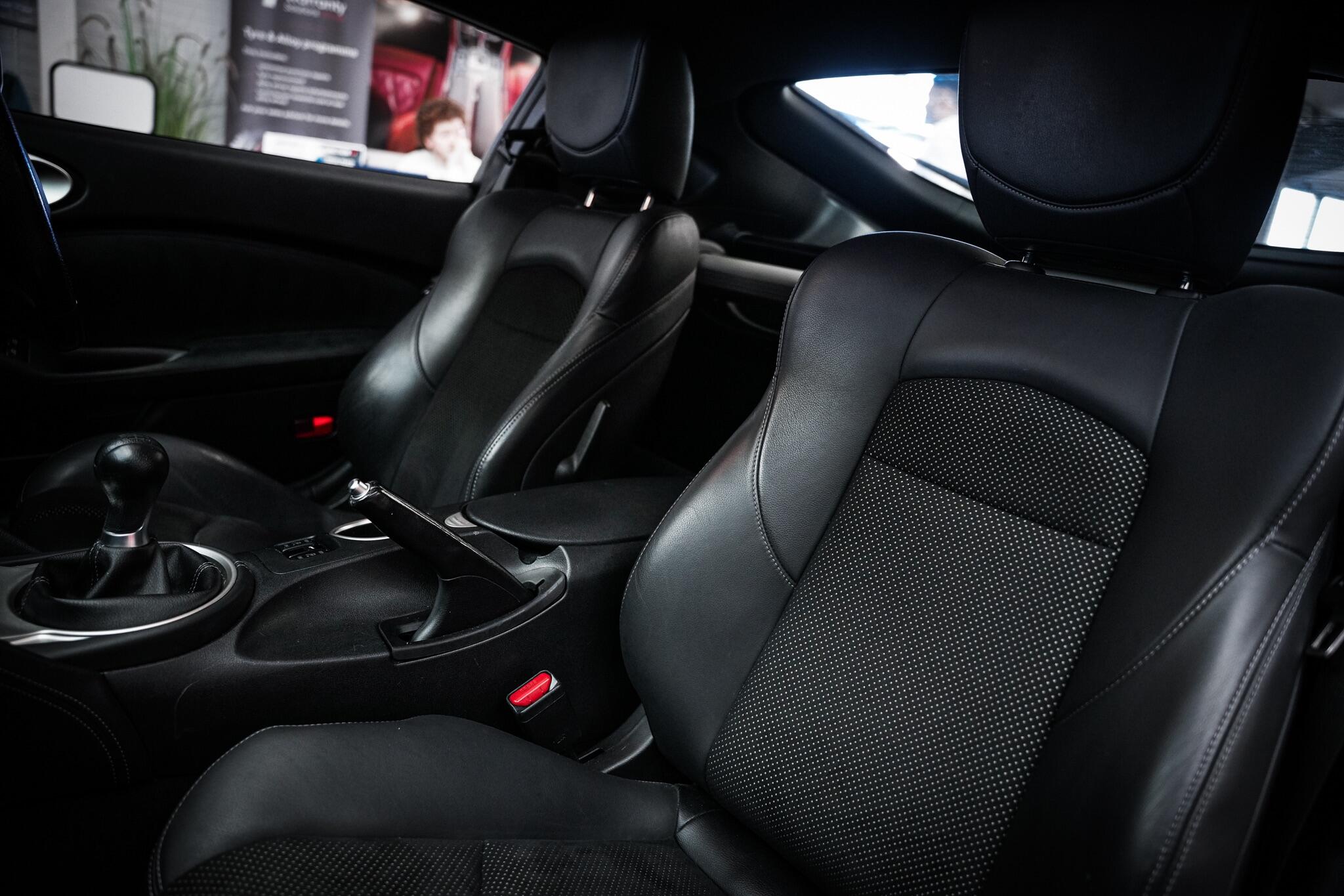 Nissan 370z view 22