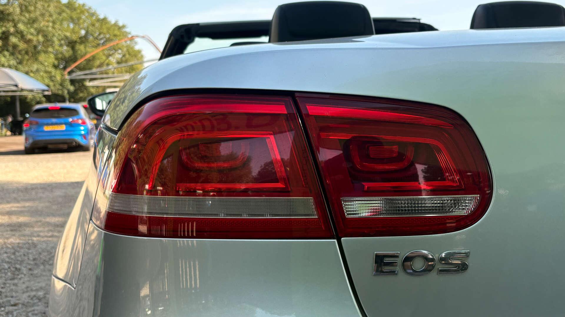 Volkswagen Eos view 39