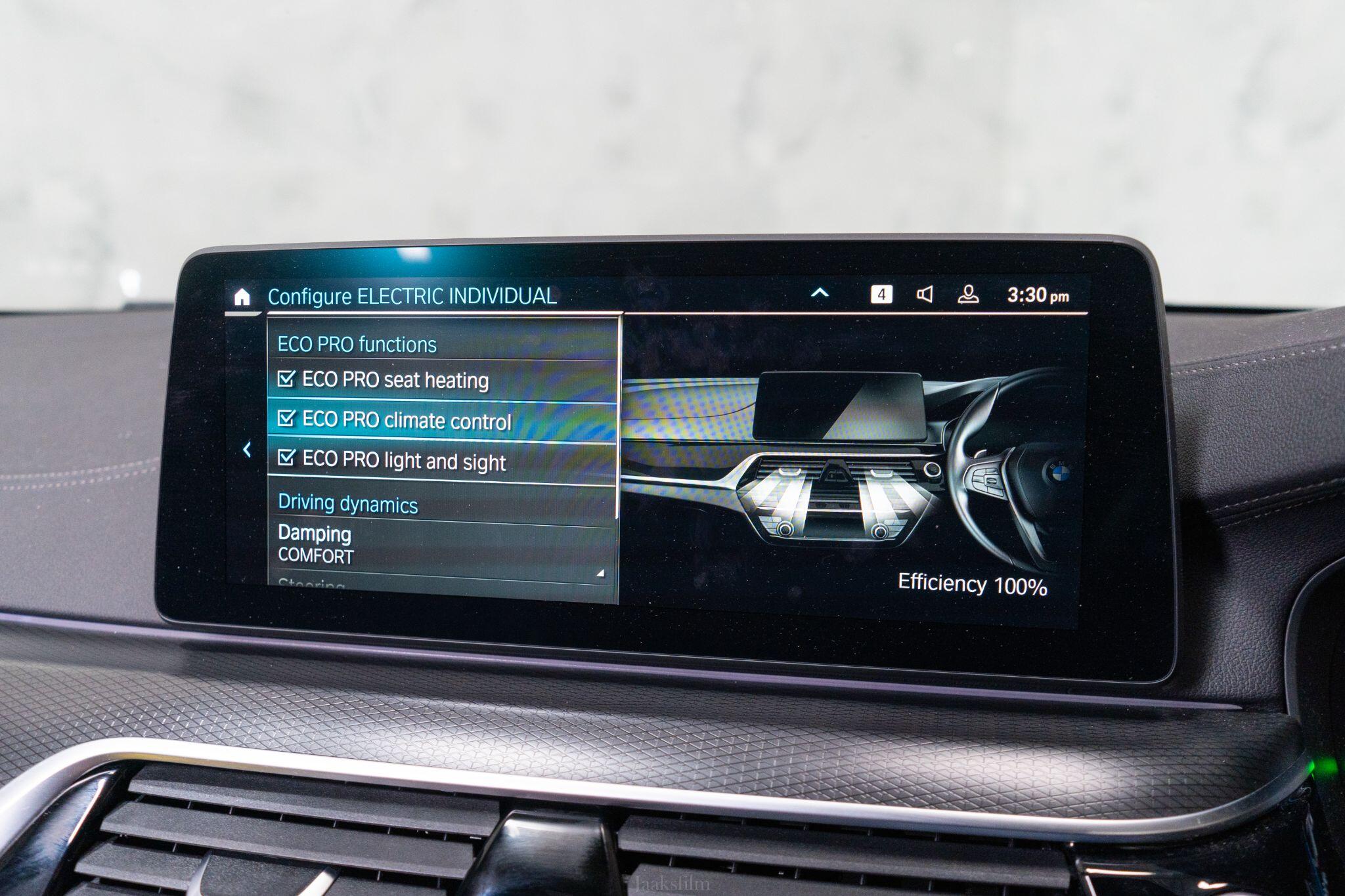 BMW 5 Series view 27