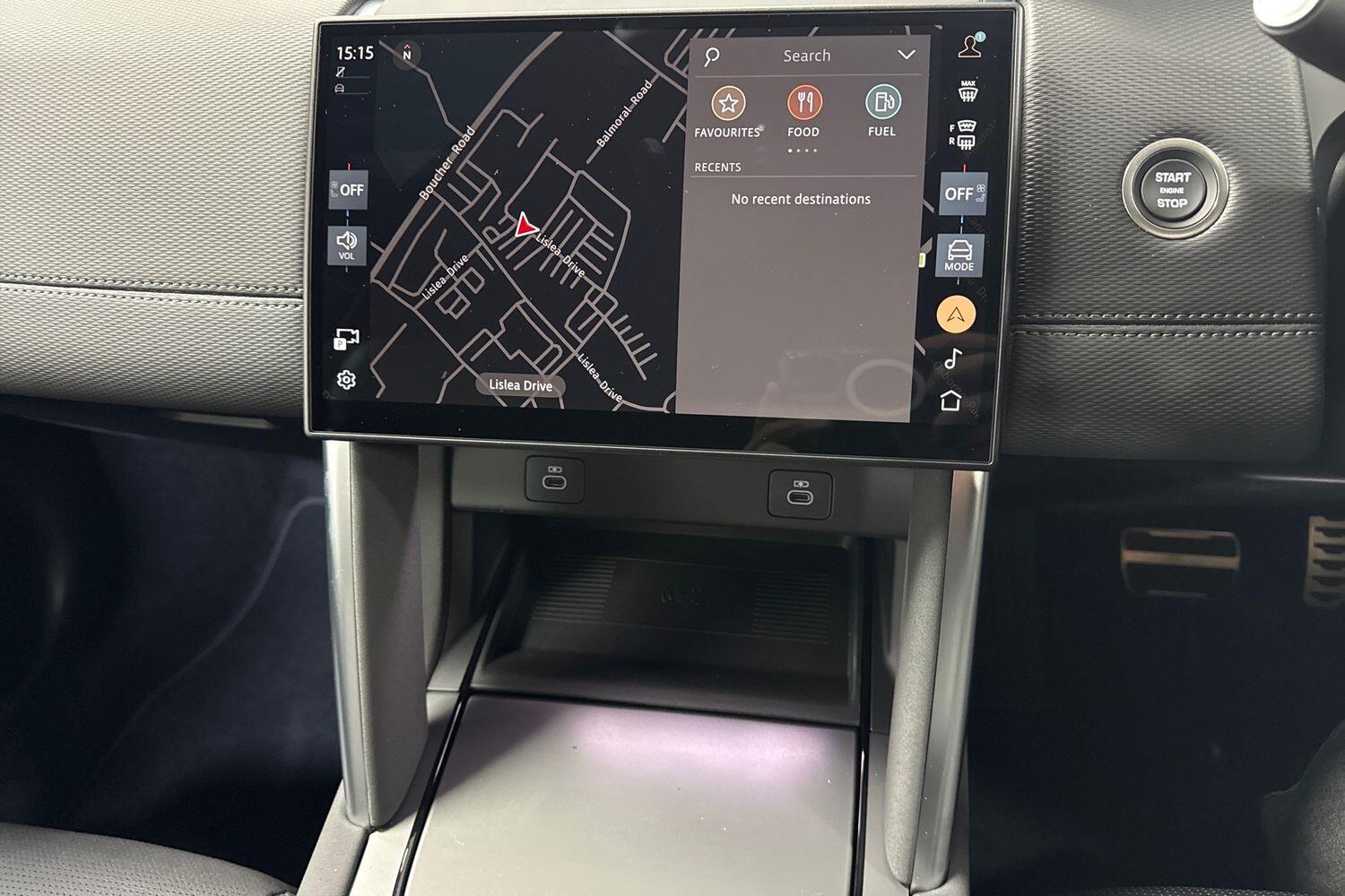 Land Rover Discovery Sport view 11