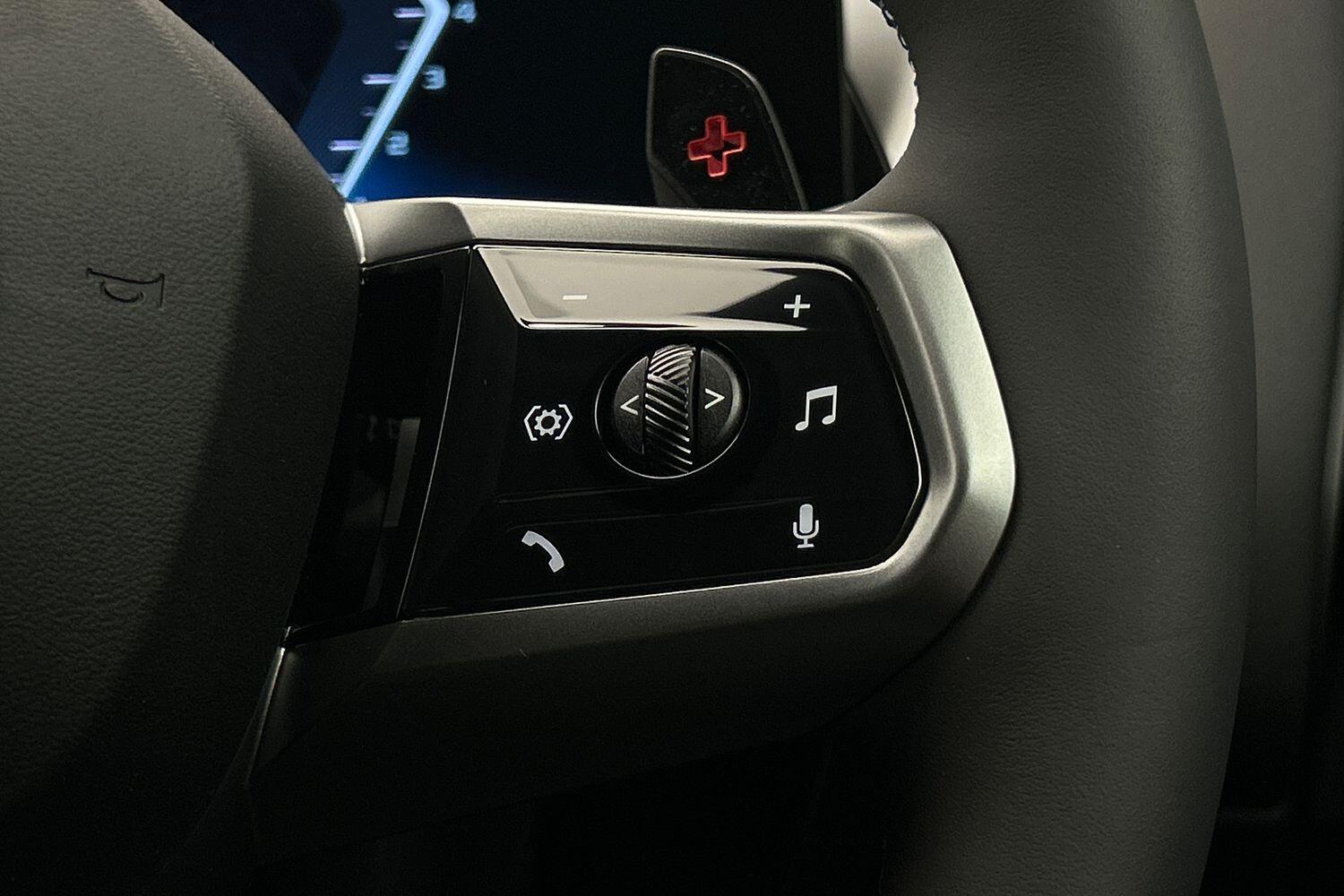 BMW X3 view 18