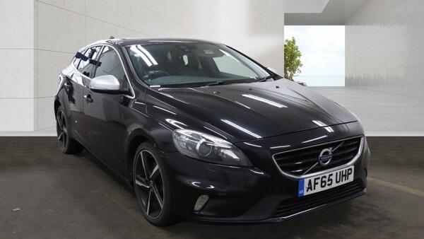 Volvo V40 view 3