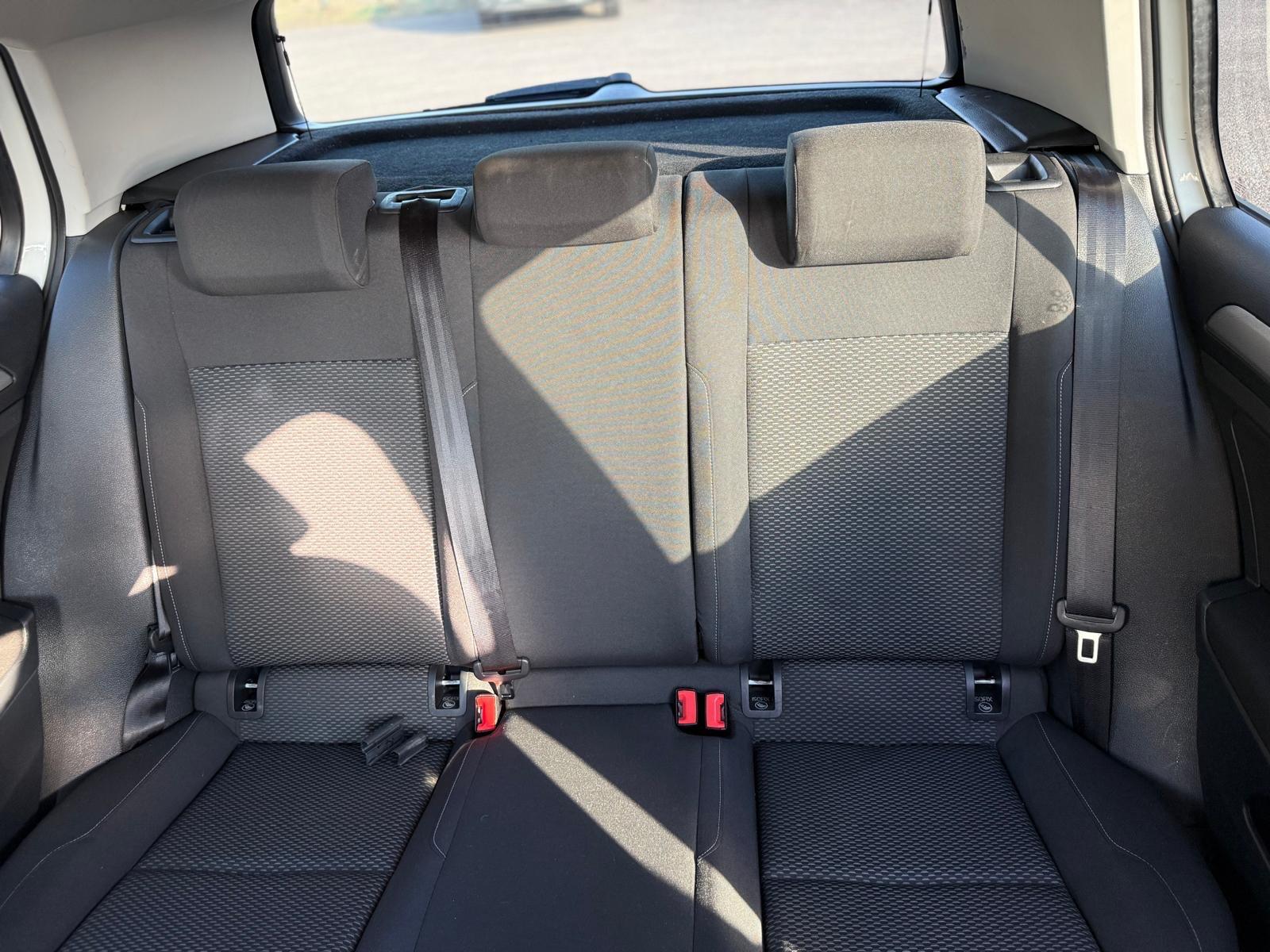 Volkswagen Golf view 38