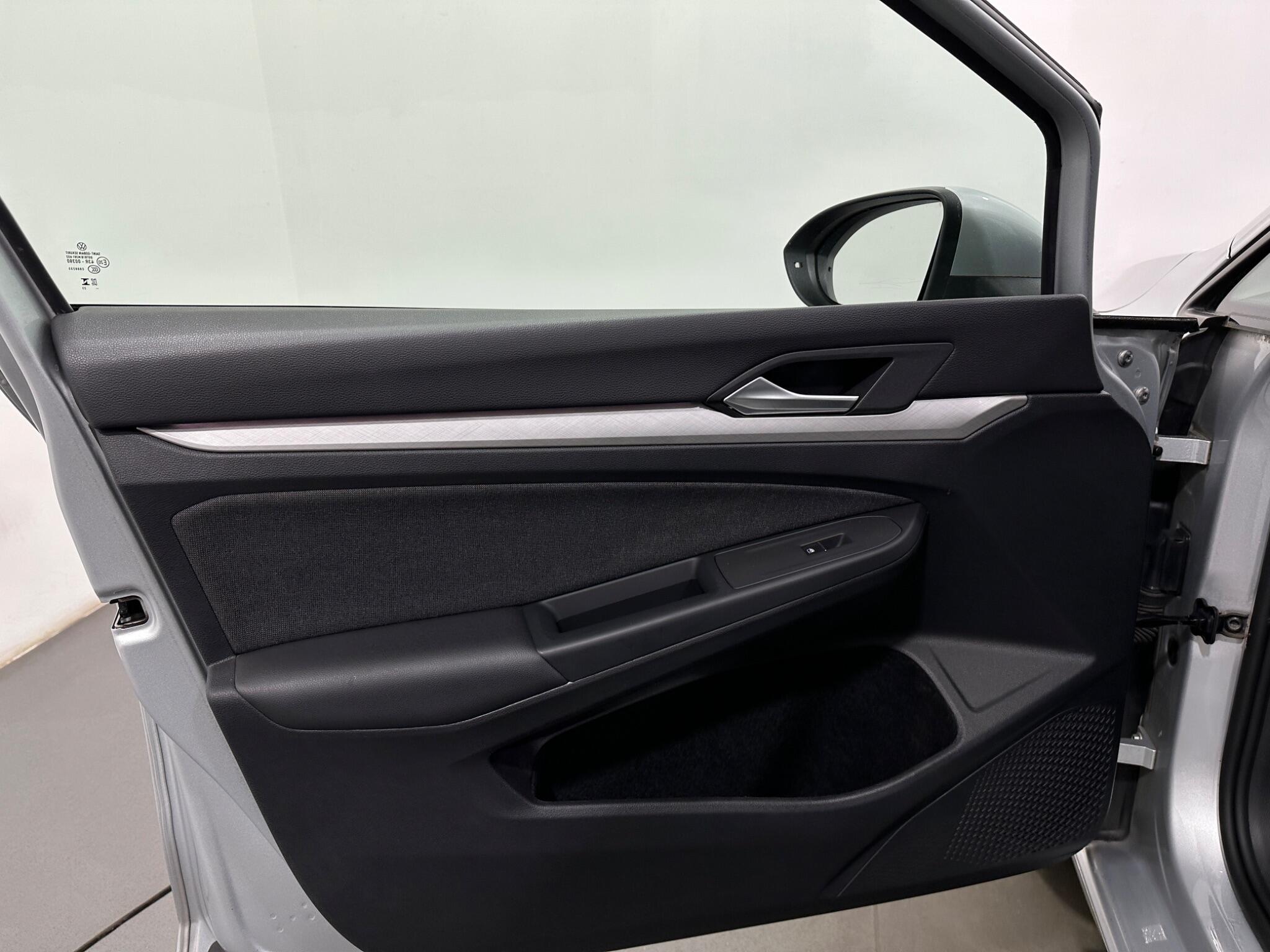 Volkswagen Golf view 37