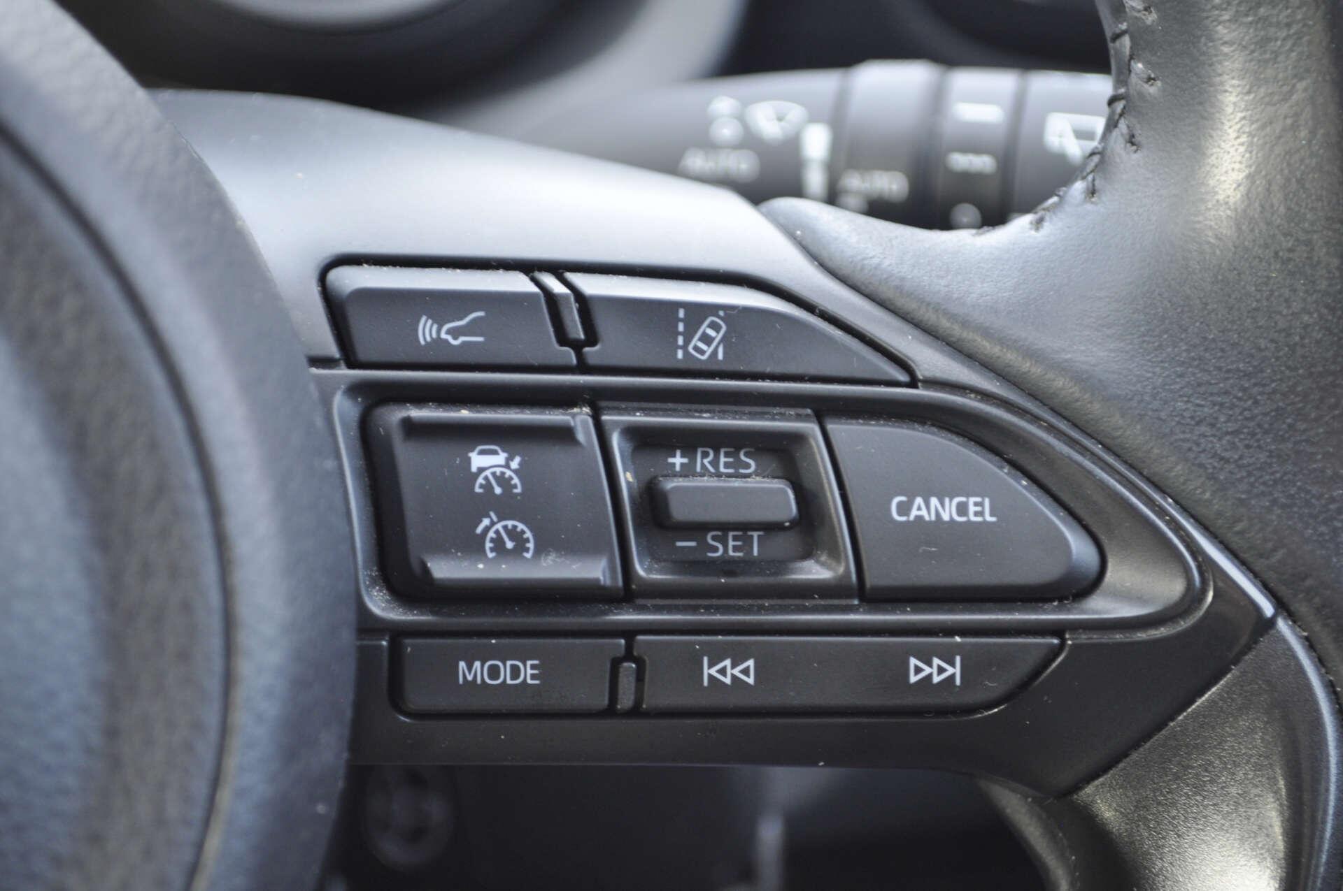 Toyota Yaris view 25
