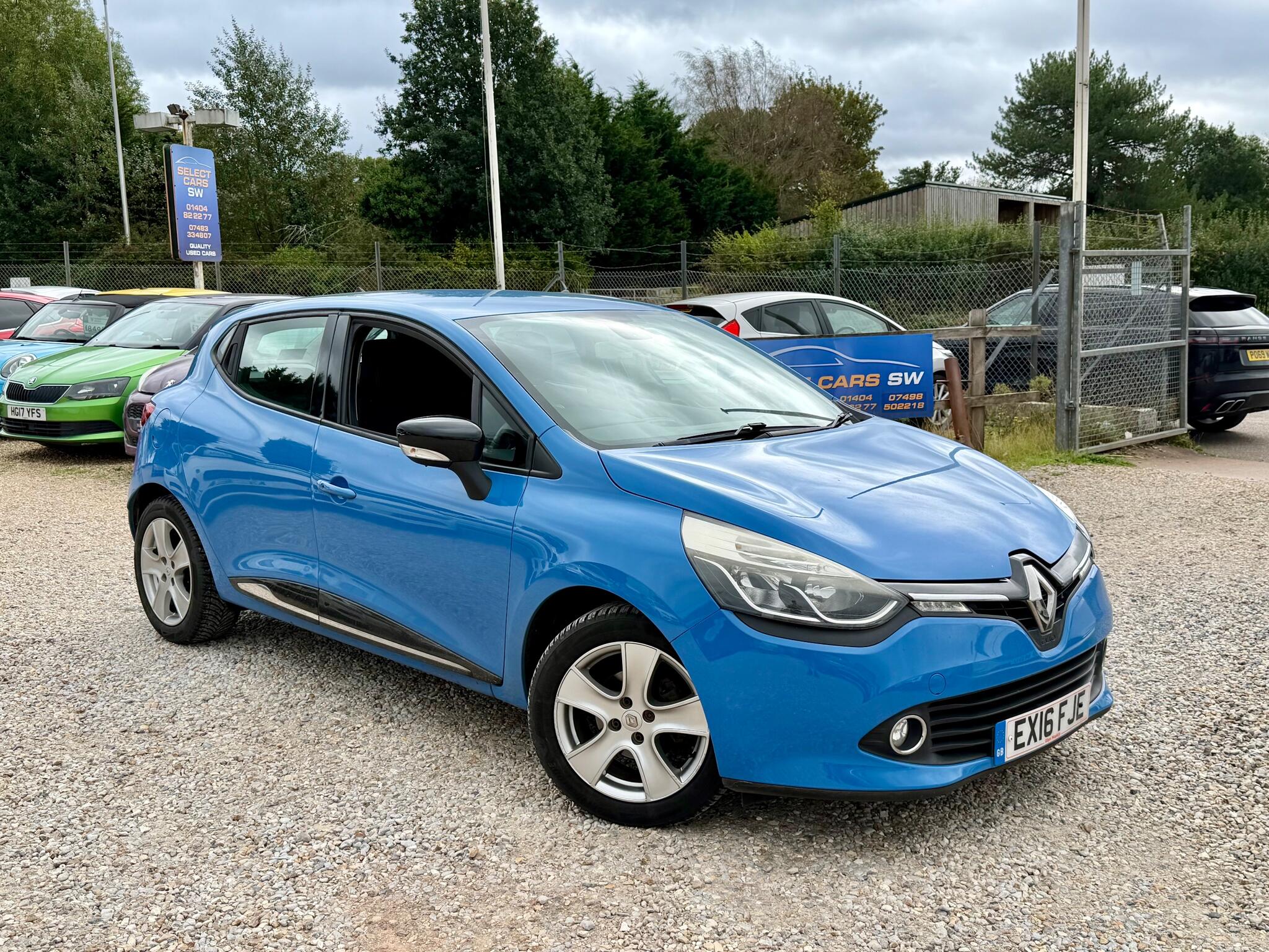 2016 Renault Clio in Blue for sale