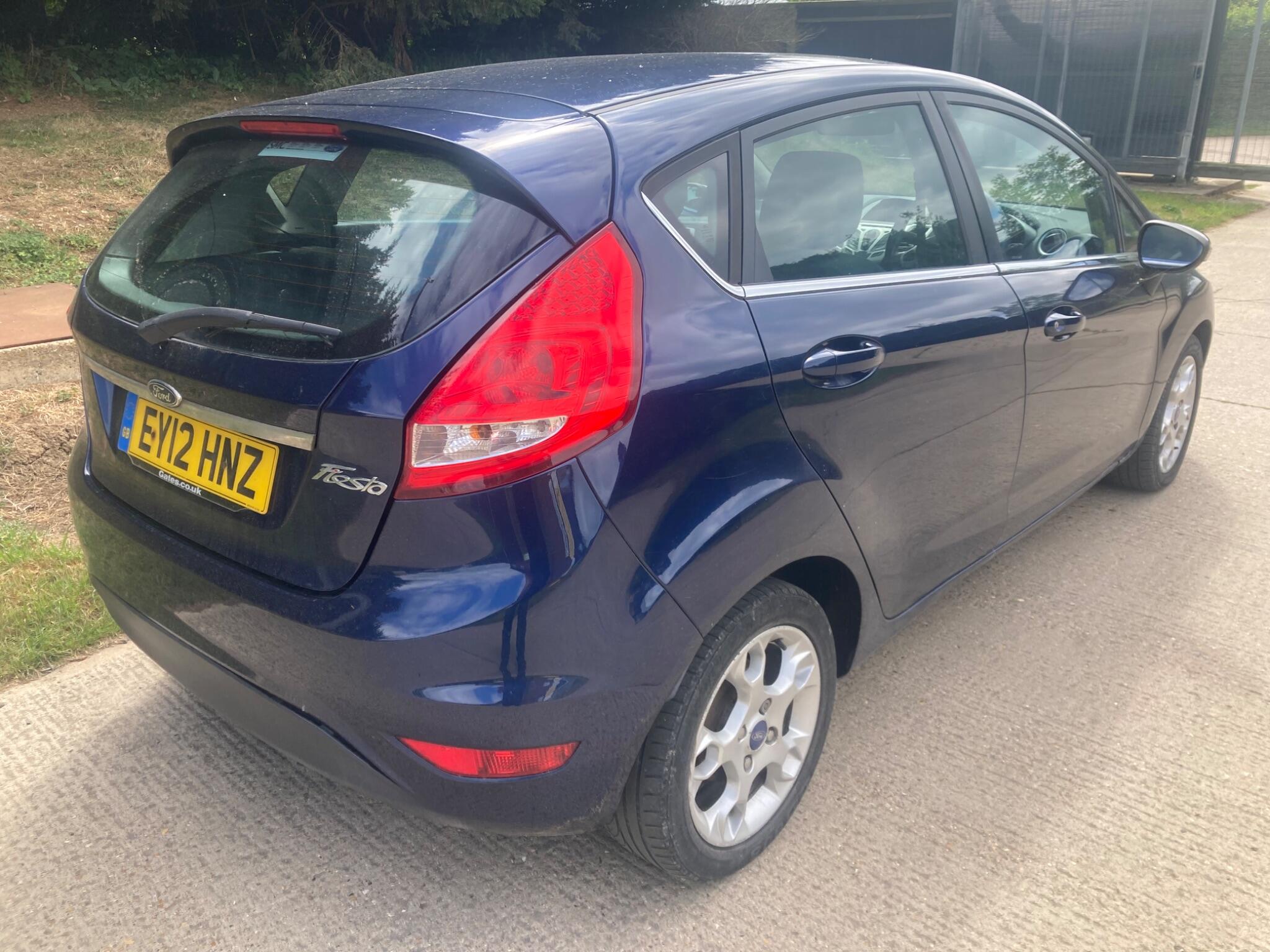 FORD FIESTA 1.4 ZETEC HATCHBACK 5DR PETROL MANUAL 133 G KM, 94 BHP 17...