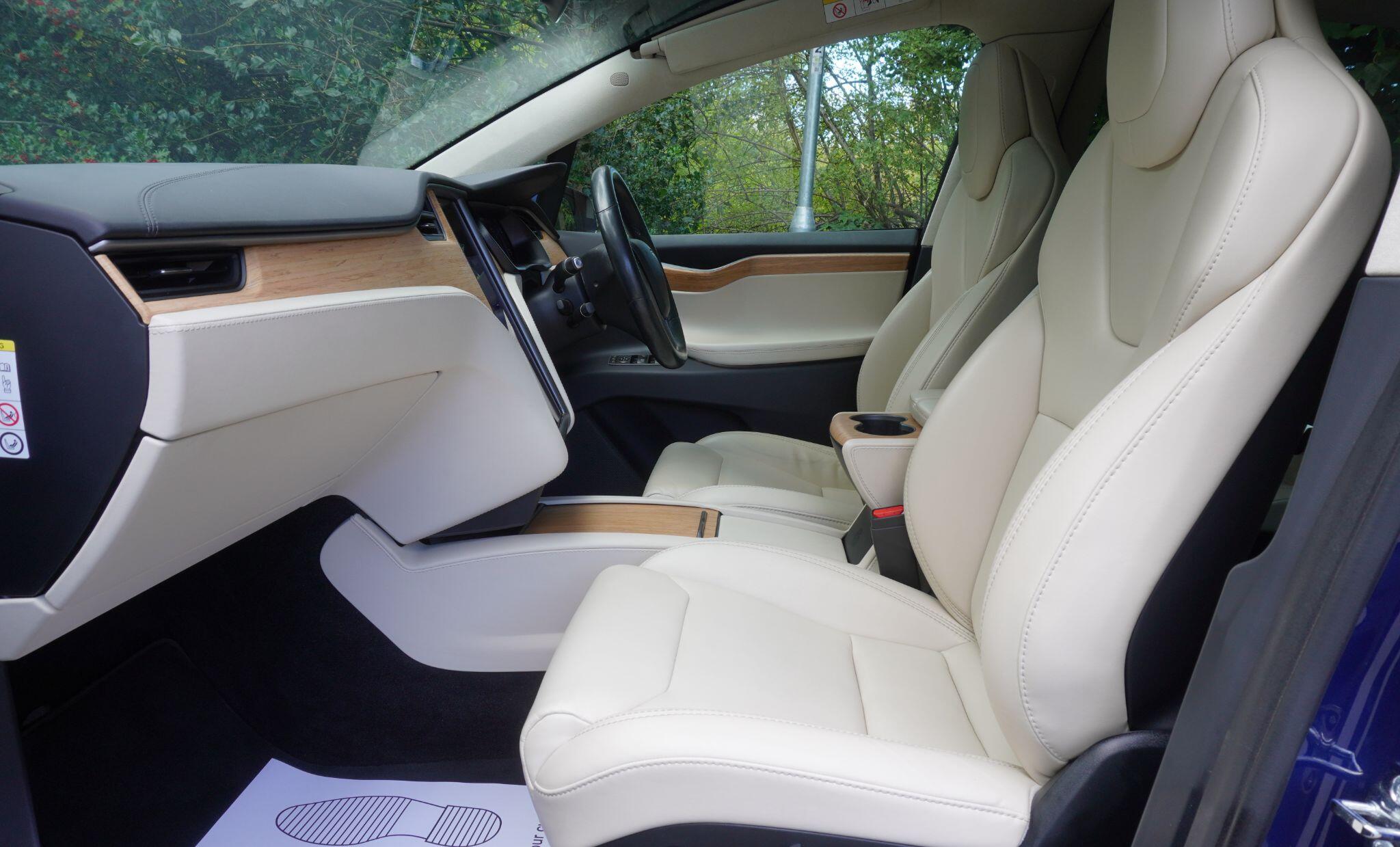 Tesla Model X view 51