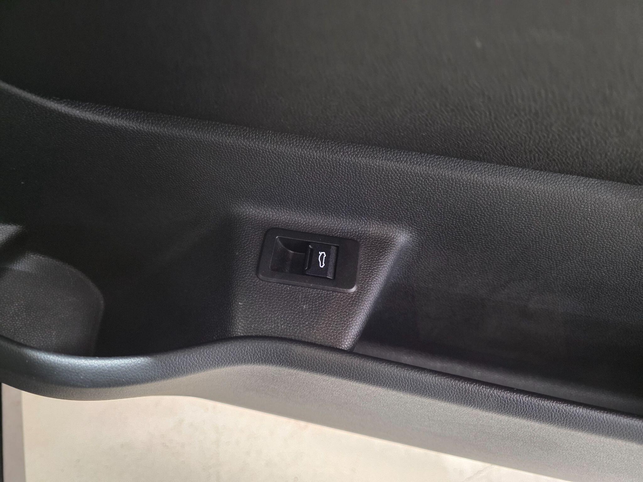 BMW Ix view 20