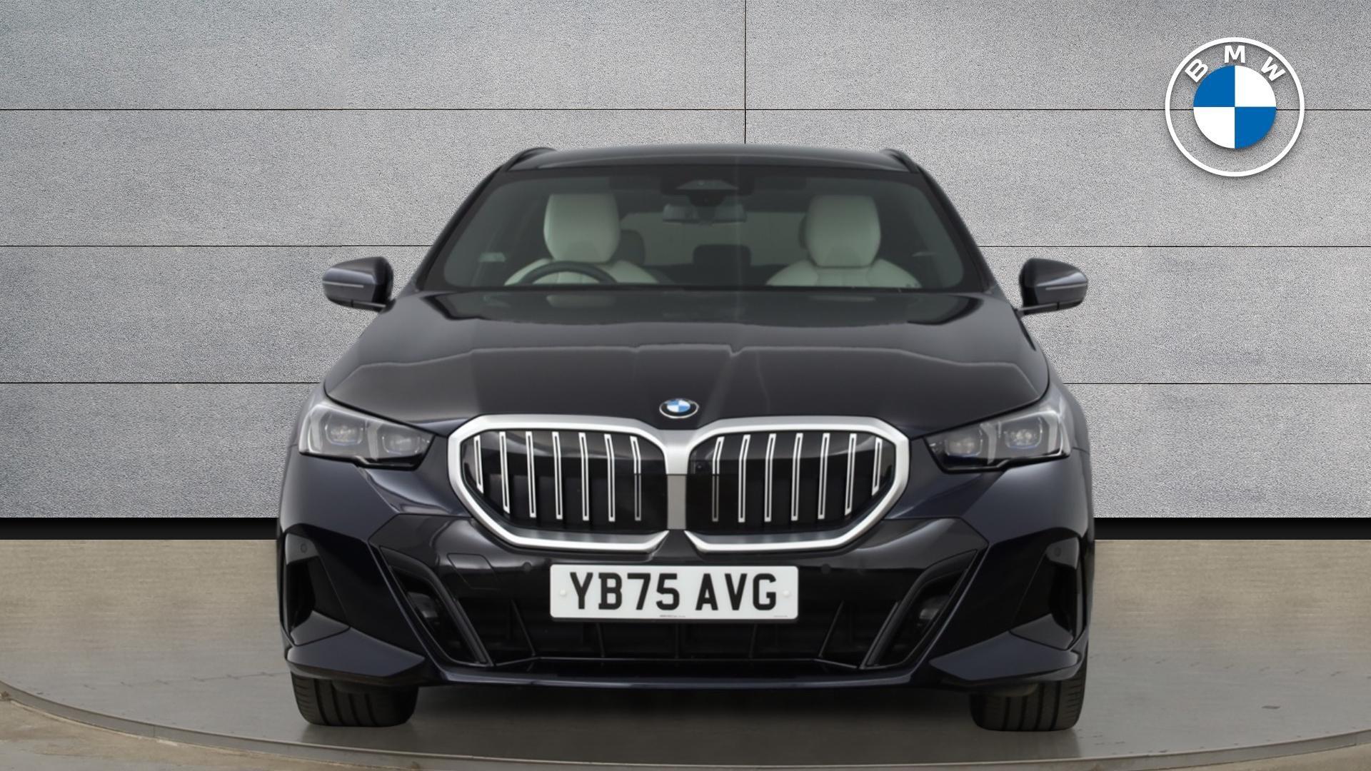BMW 5 Series view 16