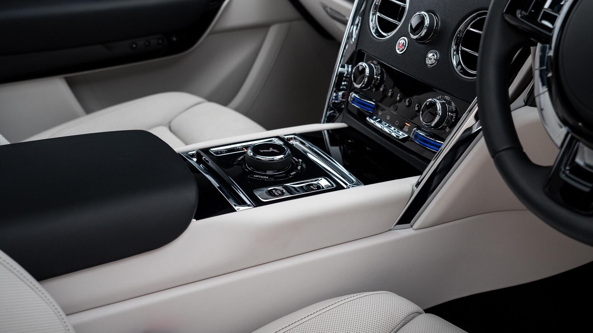 Rolls-Royce Cullinan view 42