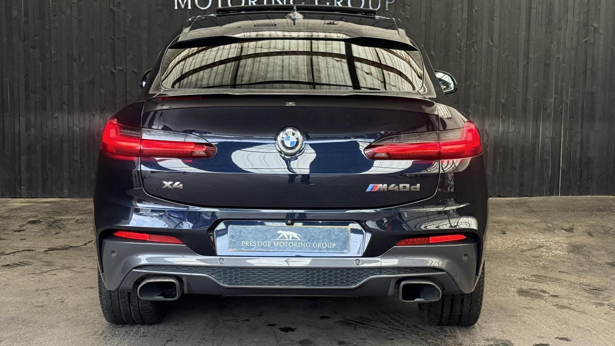 BMW X4 view 12