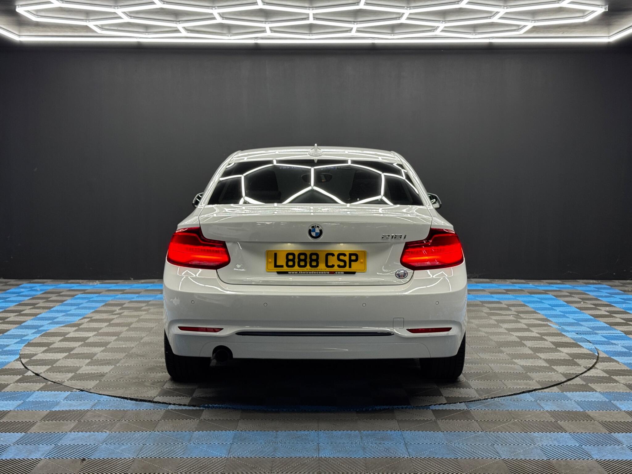 BMW 2 Series view 6
