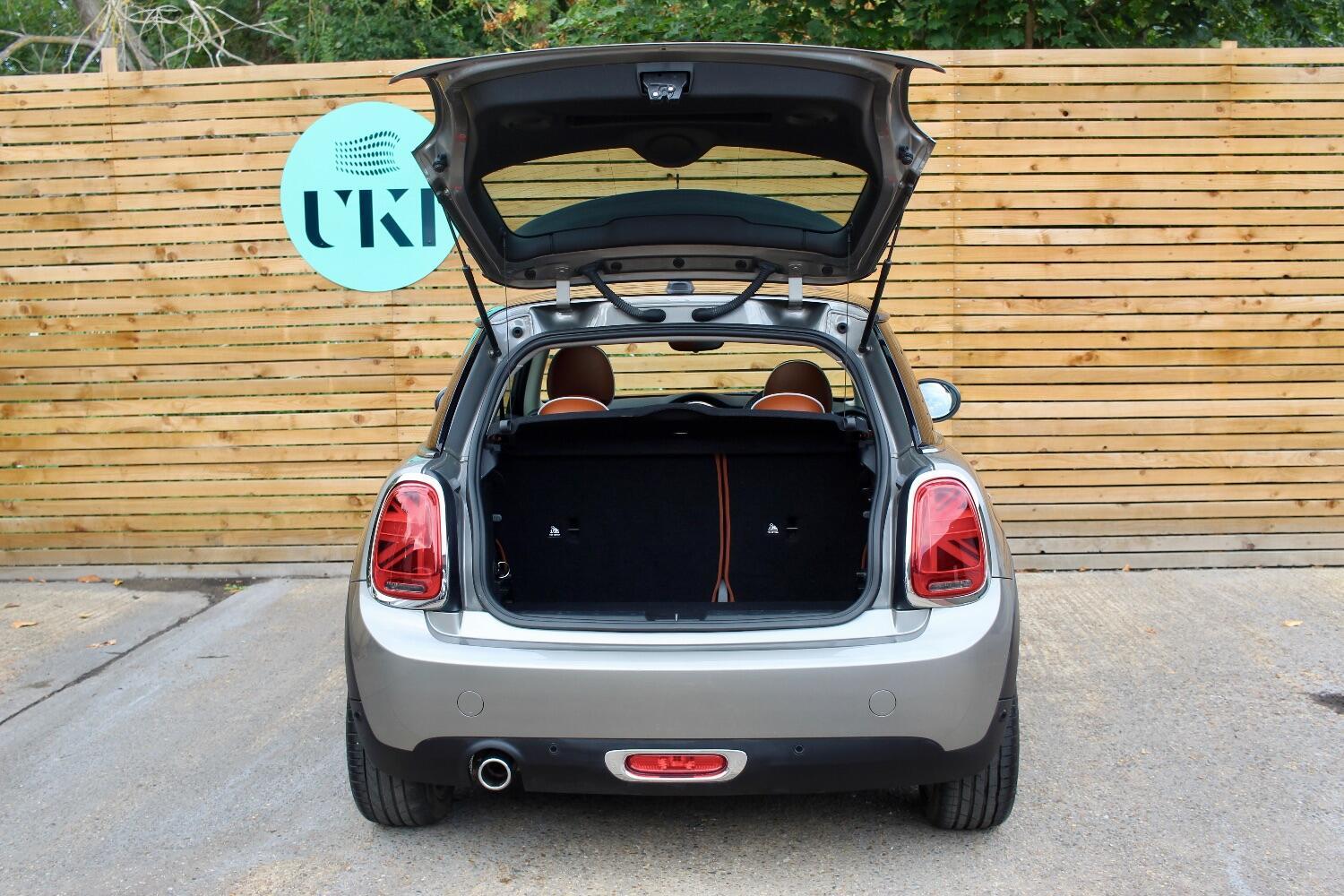 Mini Hatch view 25
