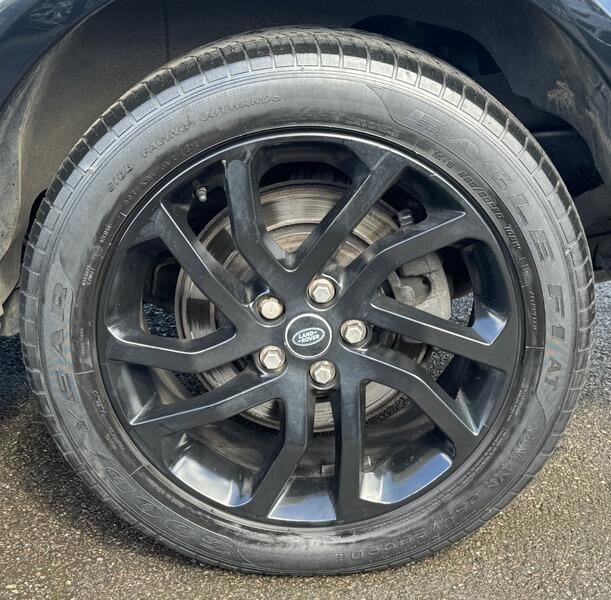 Land Rover Discovery view 23