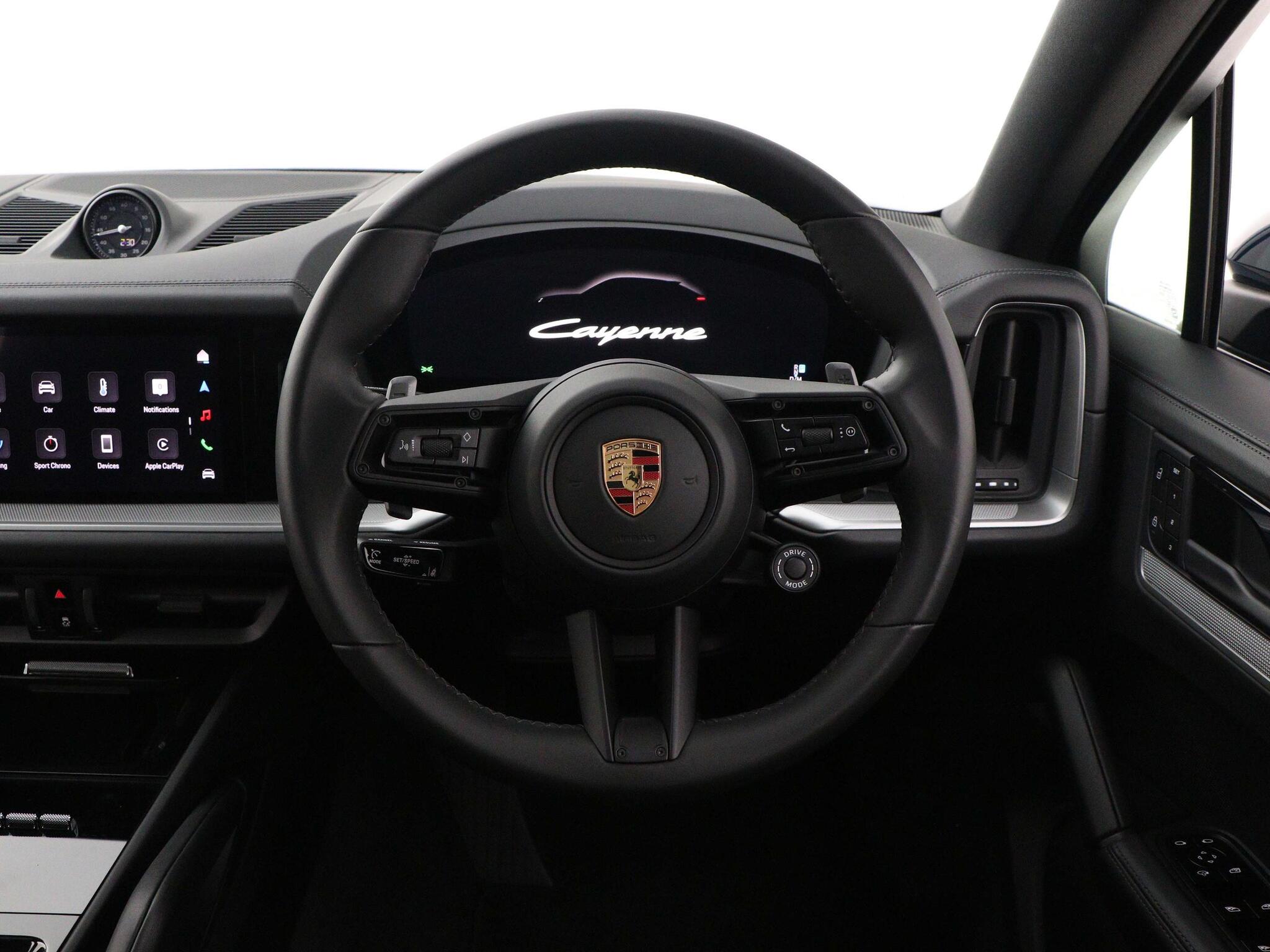 Porsche Cayenne view 30