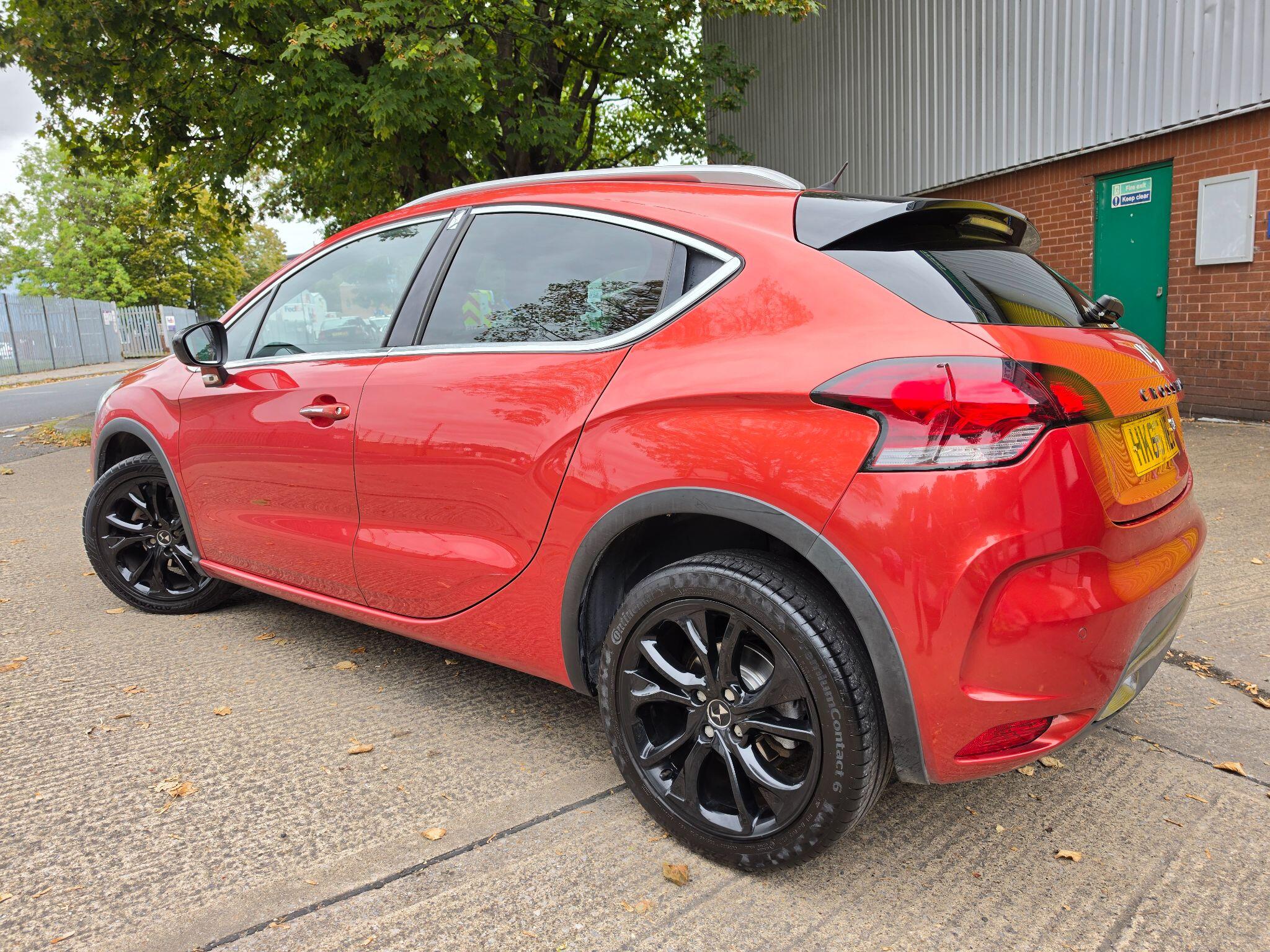 DS Automobiles DS 4 Crossback view 35