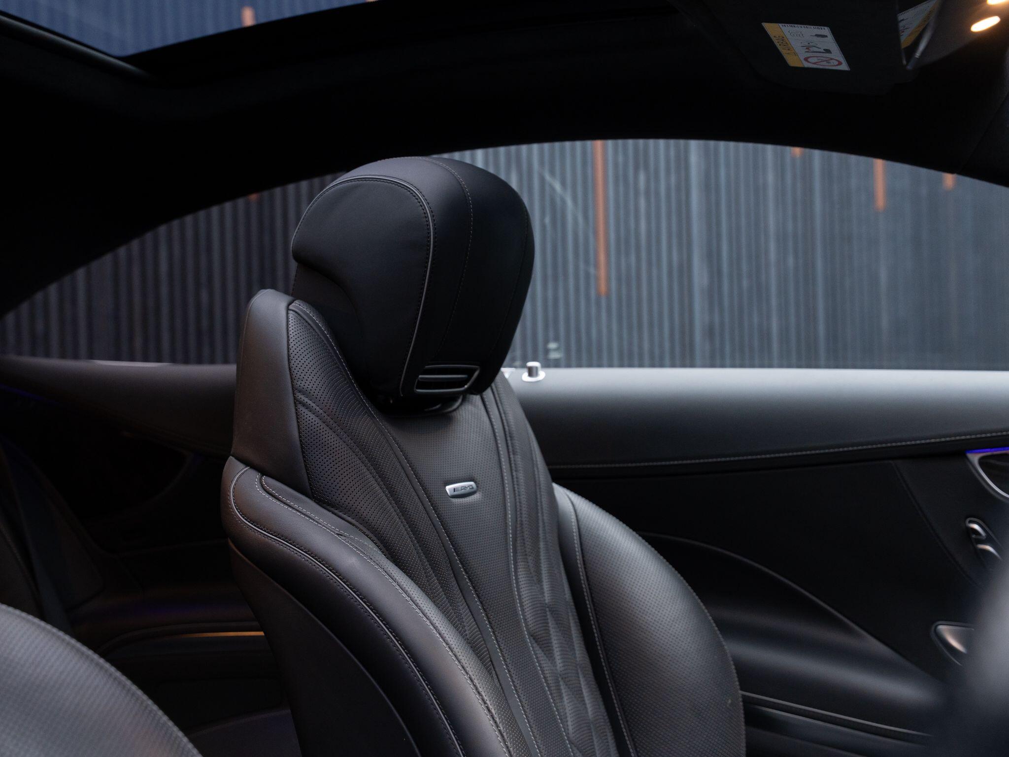 Mercedes-Benz S-Class view 44