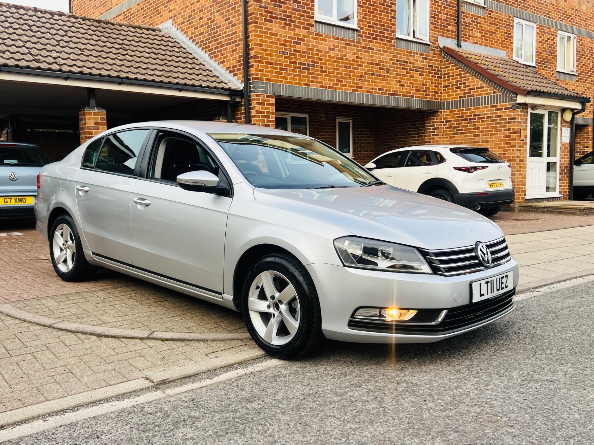 Volkswagen Passat view 7