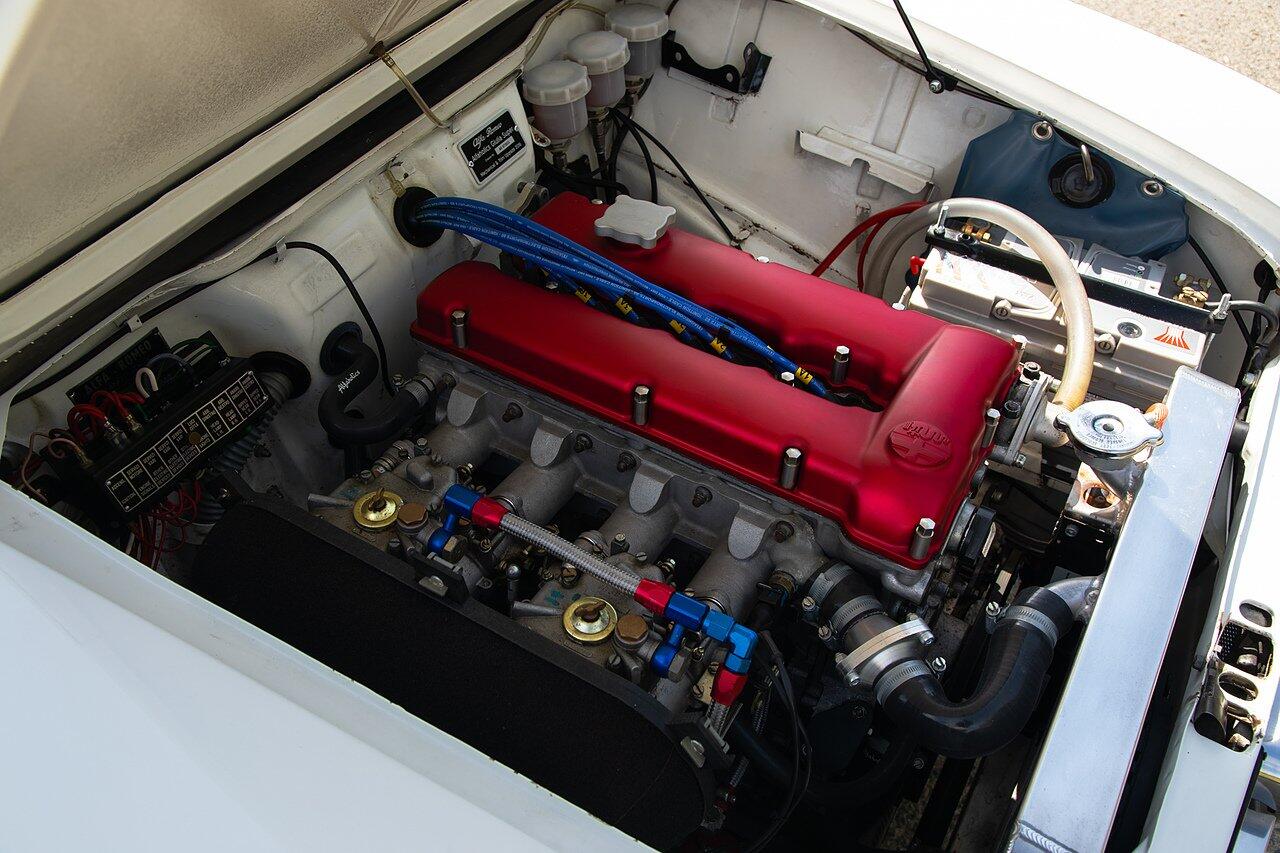 Alfa Romeo Giulia view 63