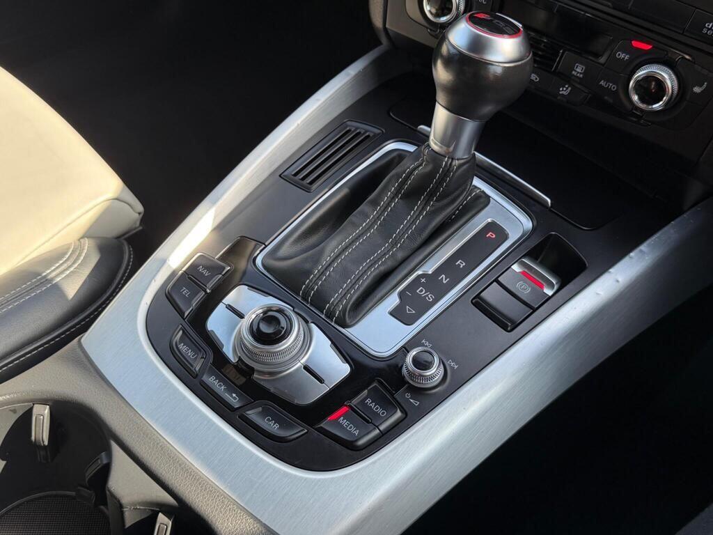 Audi SQ5 view 36
