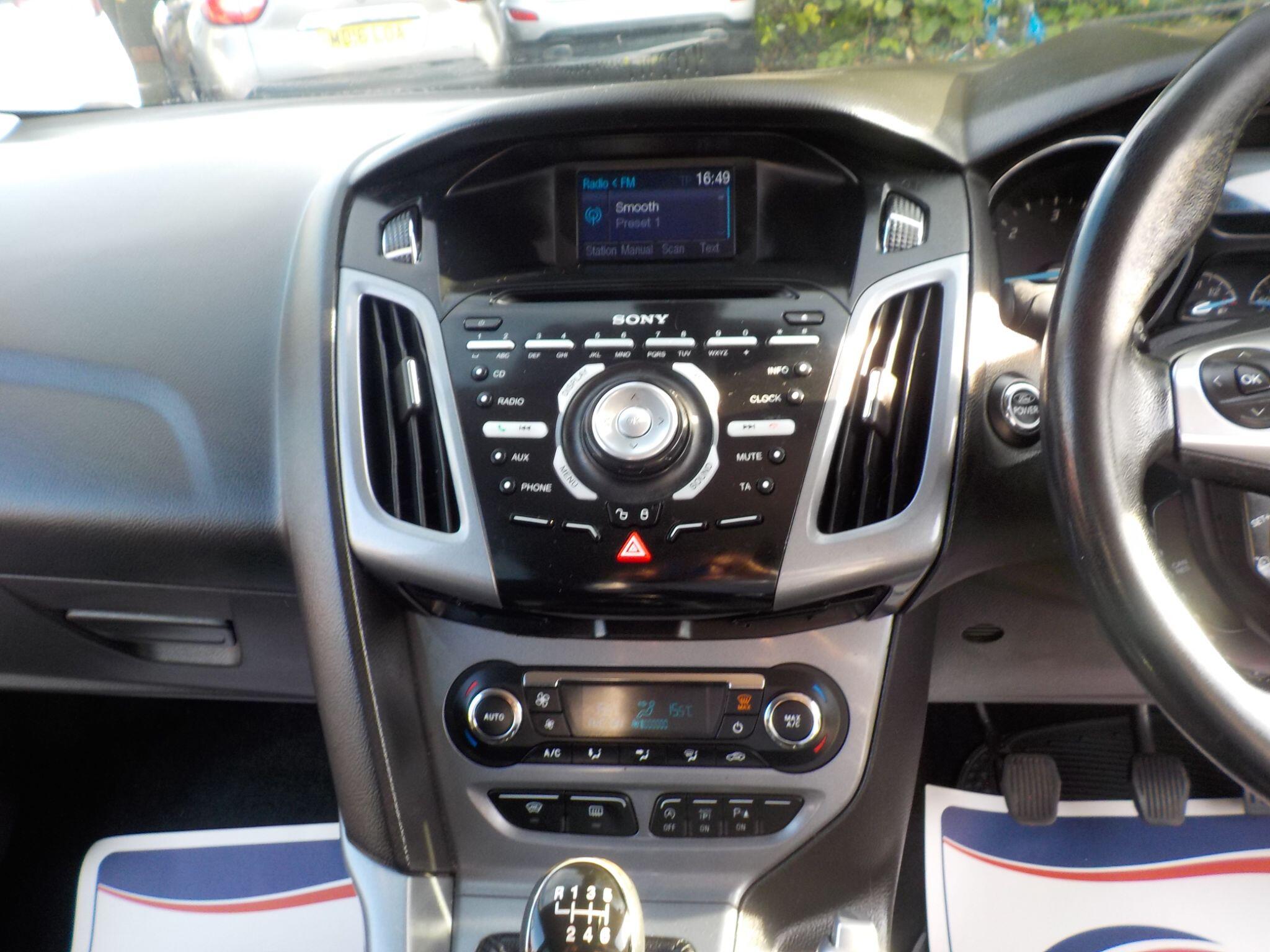 Ford Focus 1.6 TDCi Titanium Euro 5 (s/s) 5dr
